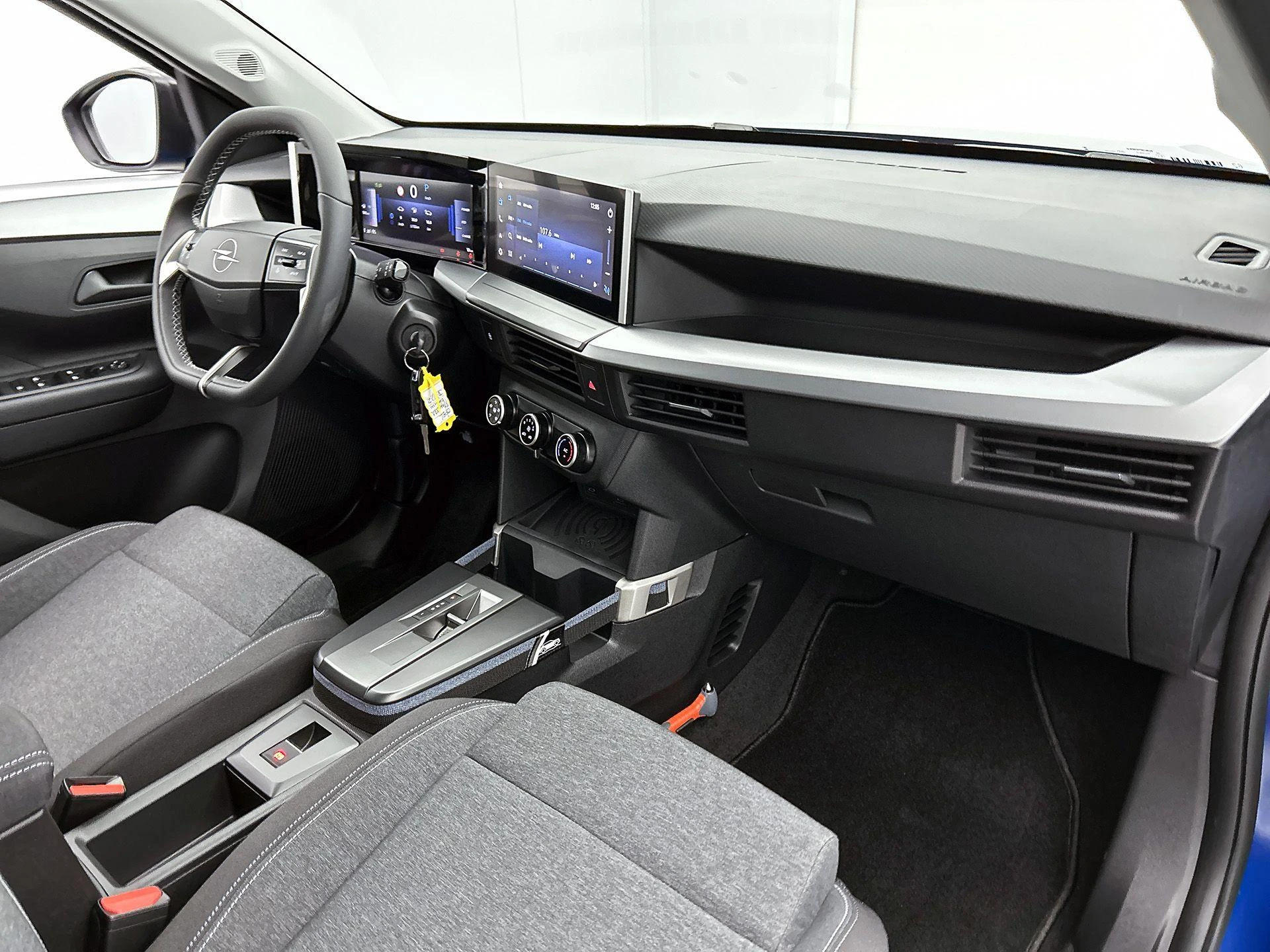 Opel Frontera 1.2 Turbo Hybrid Edition
