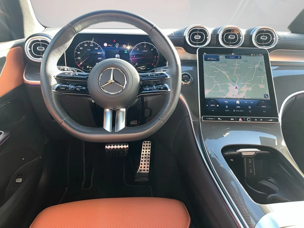 Mercedes-Benz-GLC 300 d-image-10
