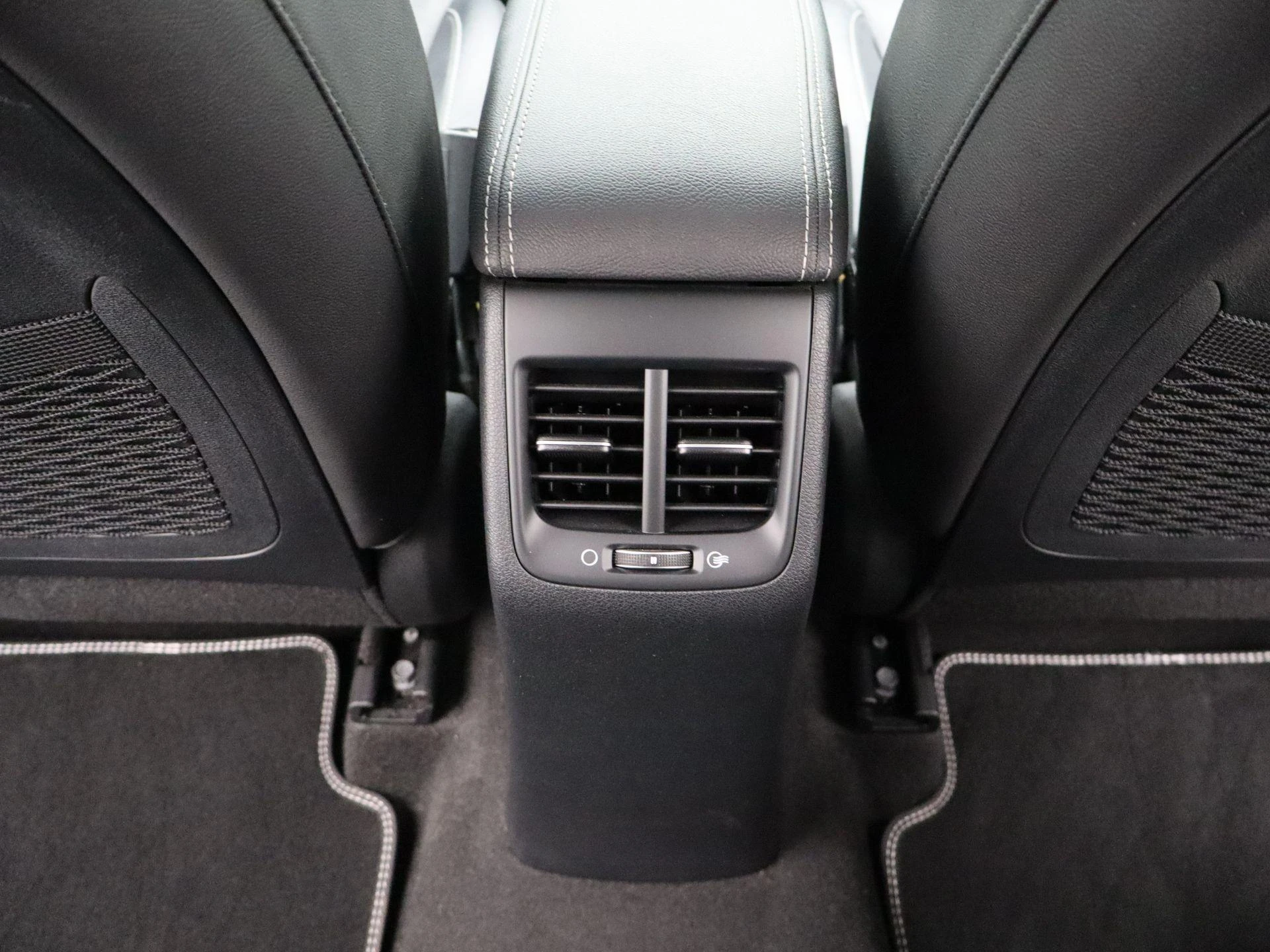 Kia-Niro-image-26