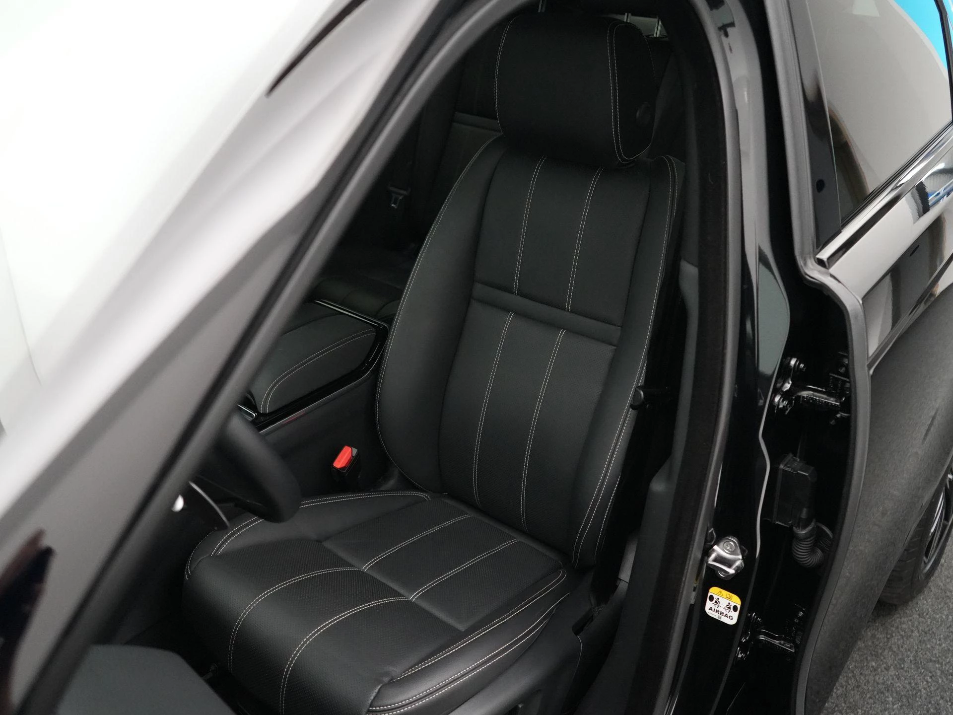 Land Rover-Range Rover Velar-image-7