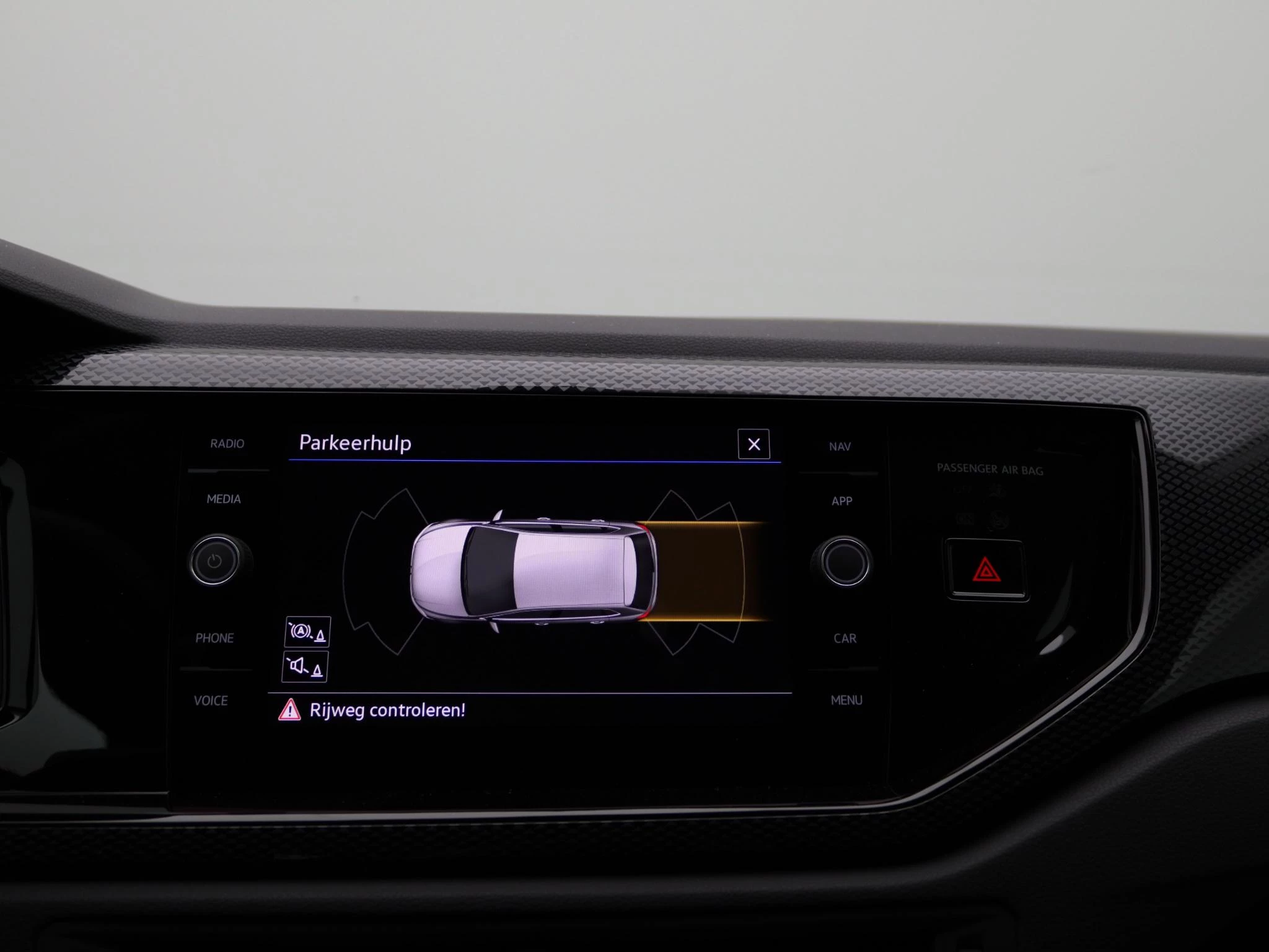 Volkswagen-Polo-image-23