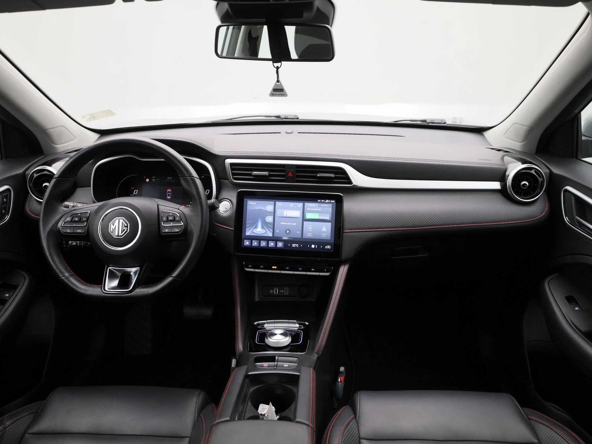 MG ZS EV - 34