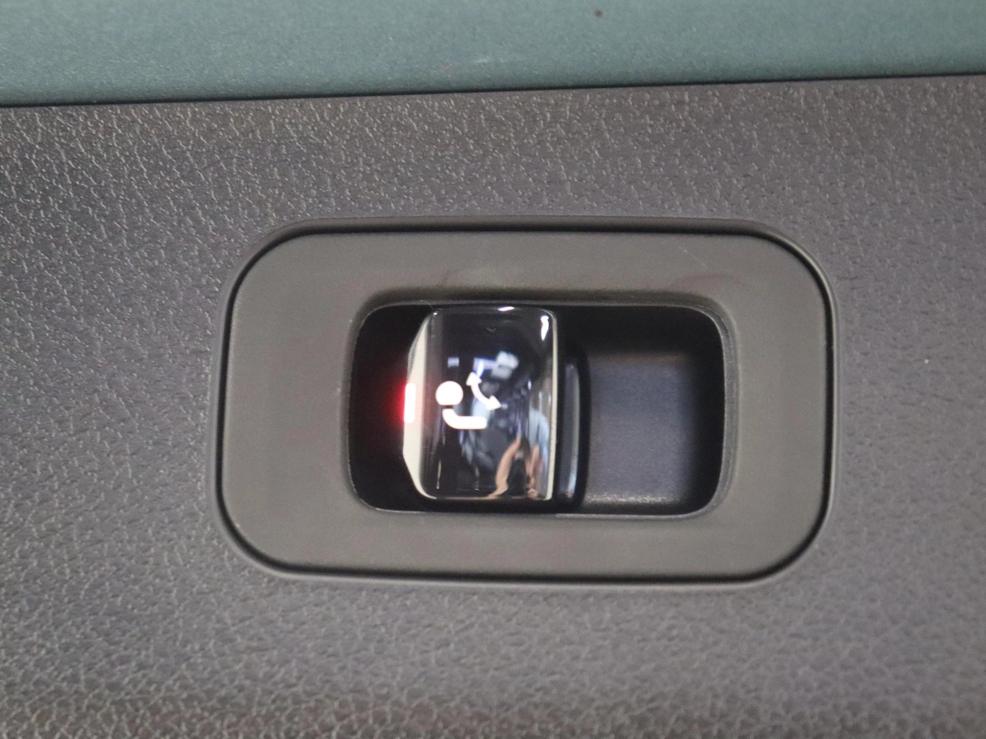 Mercedes-Benz-E-Klasse-image-31