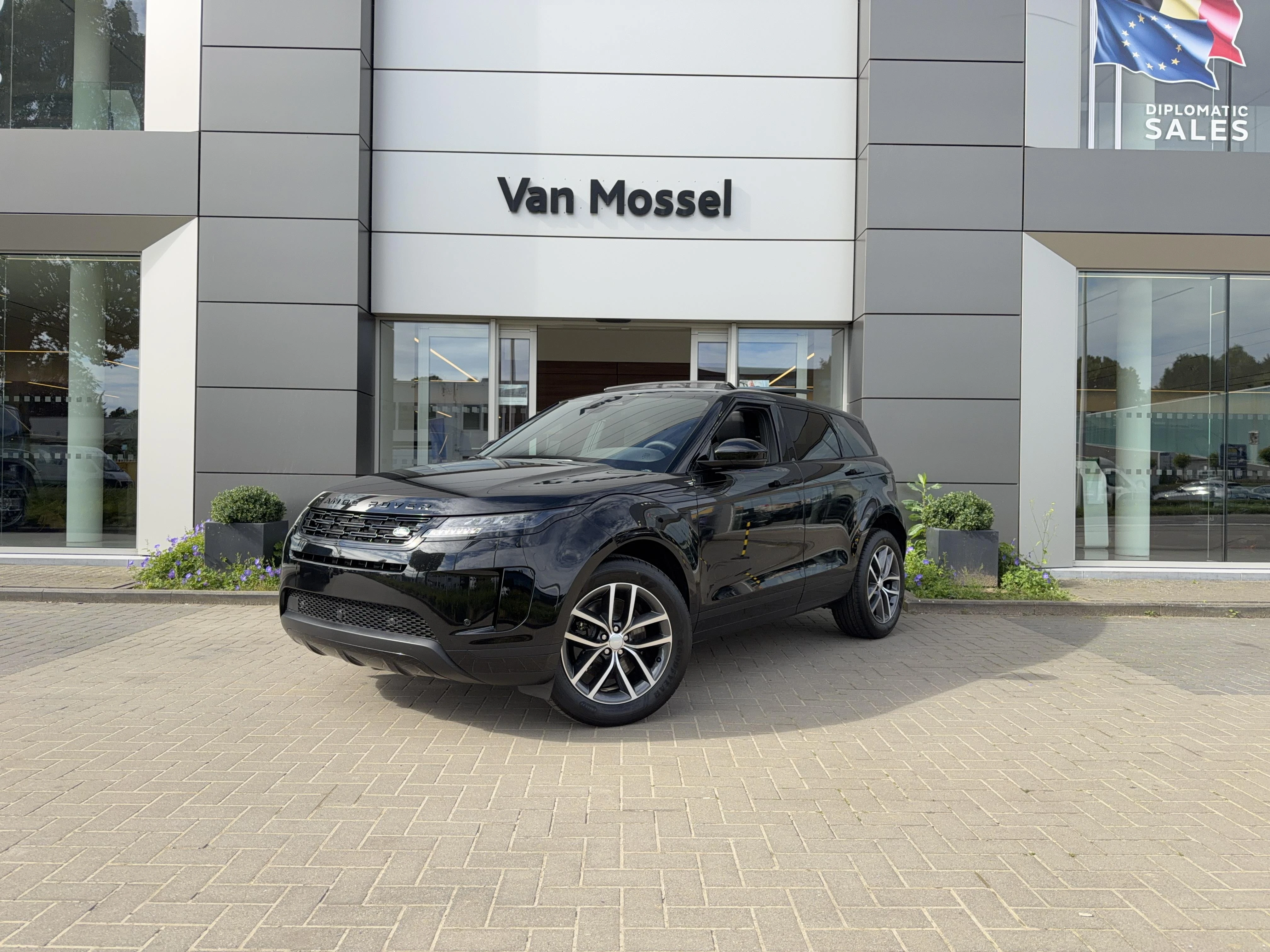 Land Rover-Range Rover Evoque-image-0