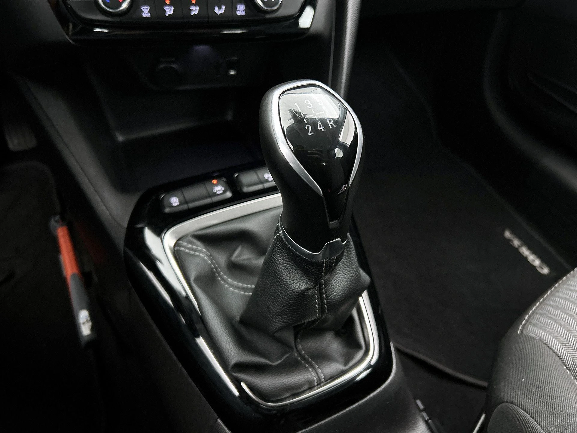 Opel-Corsa-image-8