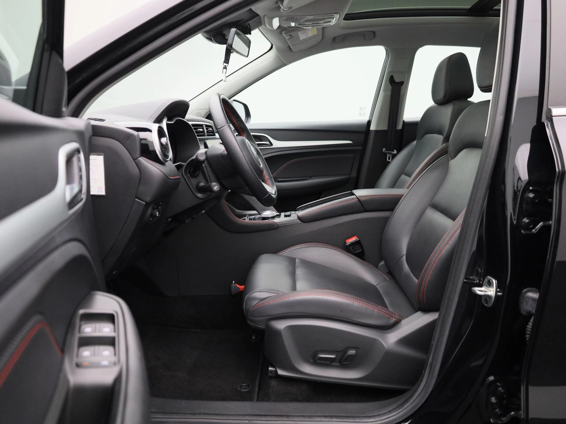 MG ZS EV Long Range Luxury 70 kWh