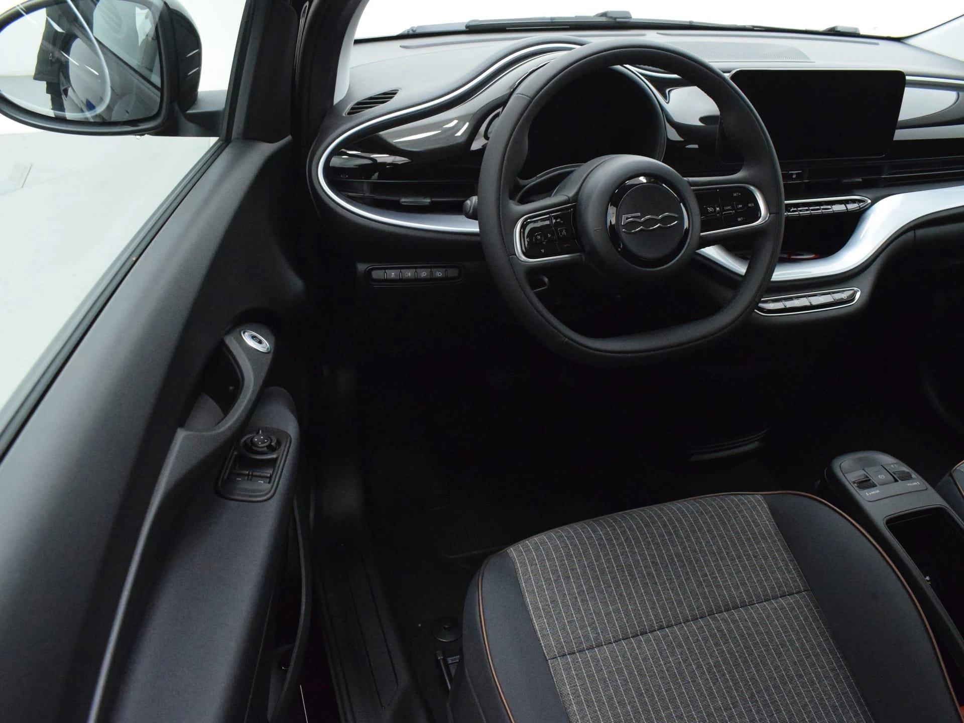 Fiat-500e-image-1