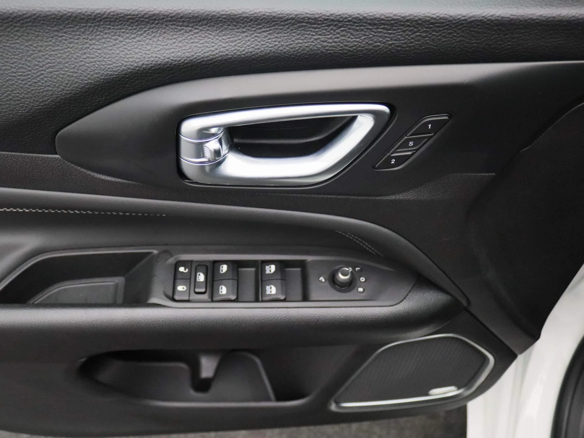 Jeep-Compass-image-17