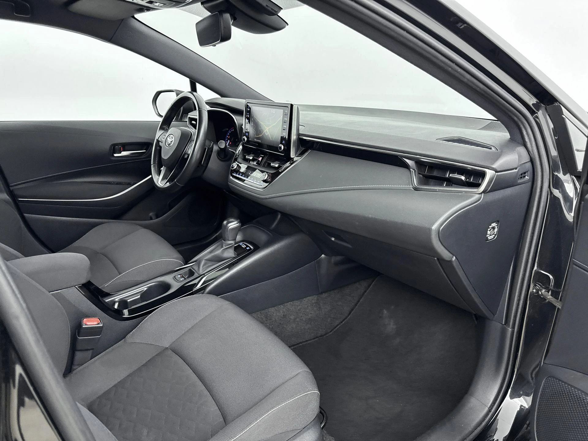 Toyota-Corolla Touring Sports-image-15