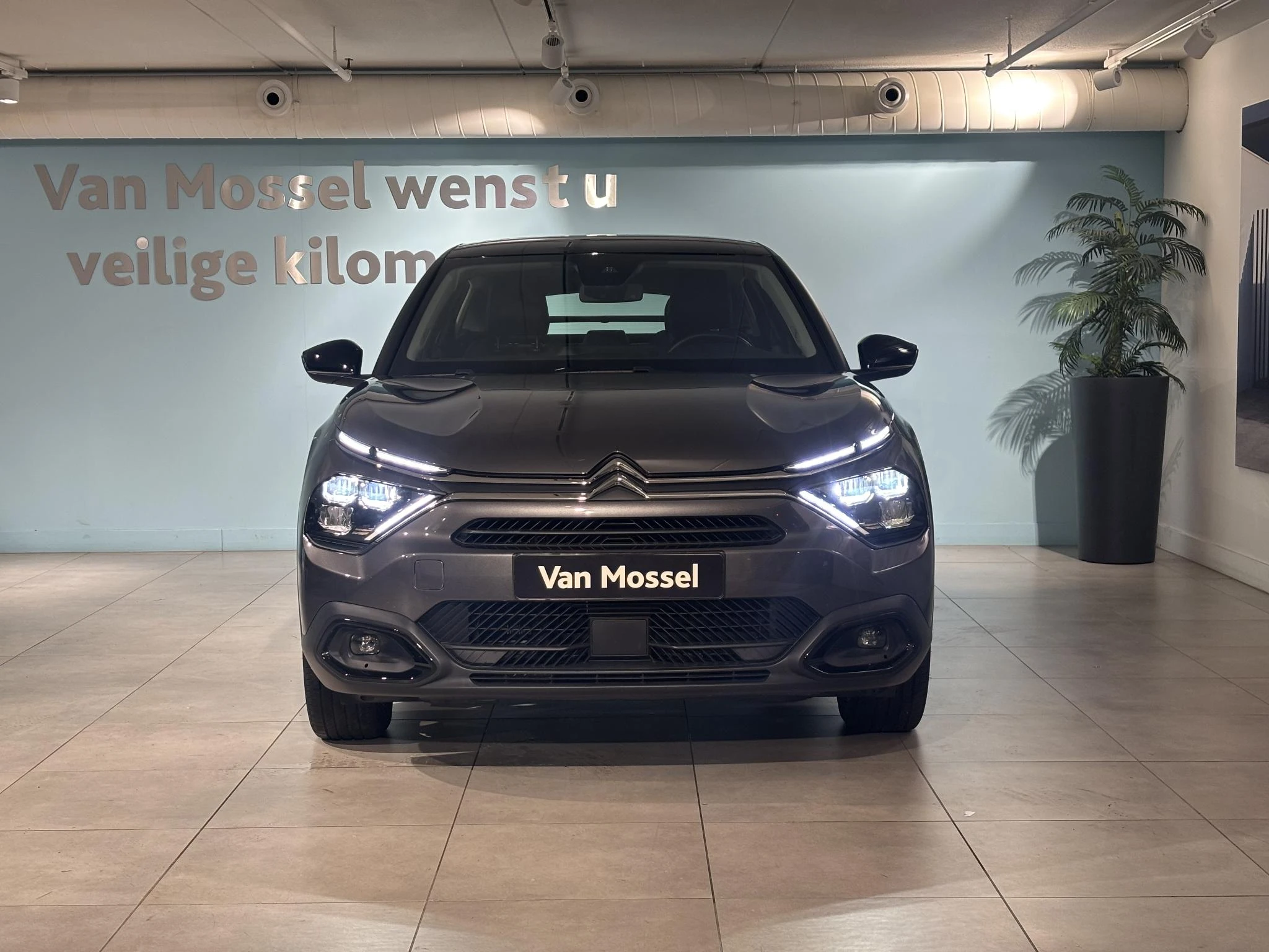 Citroën-ë-C4-image-8