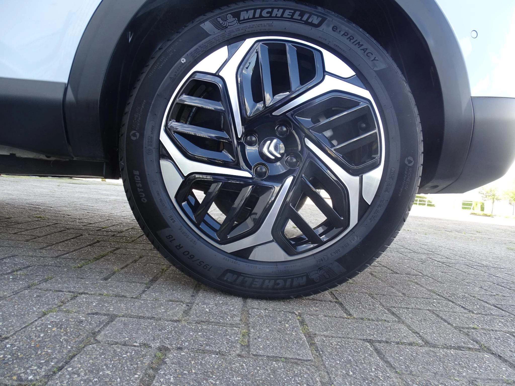Citroën C4 Hybrid 145 ch Automatic MAX