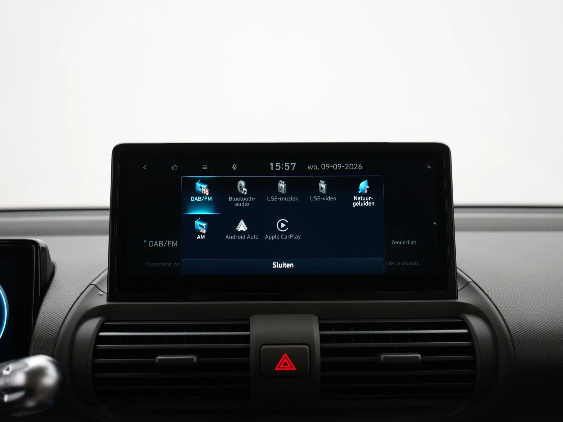 Hyundai-Inster-image-26