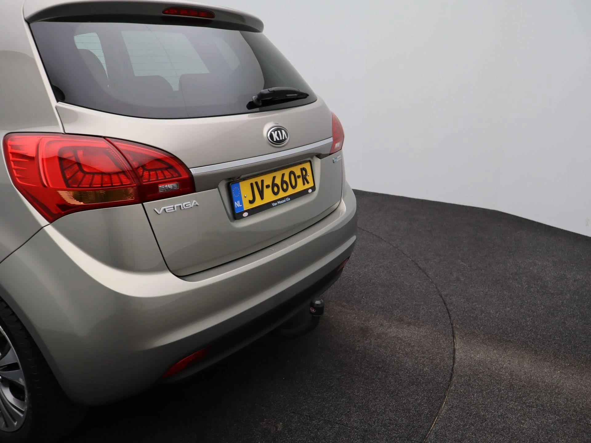 Kia-Venga-image-27