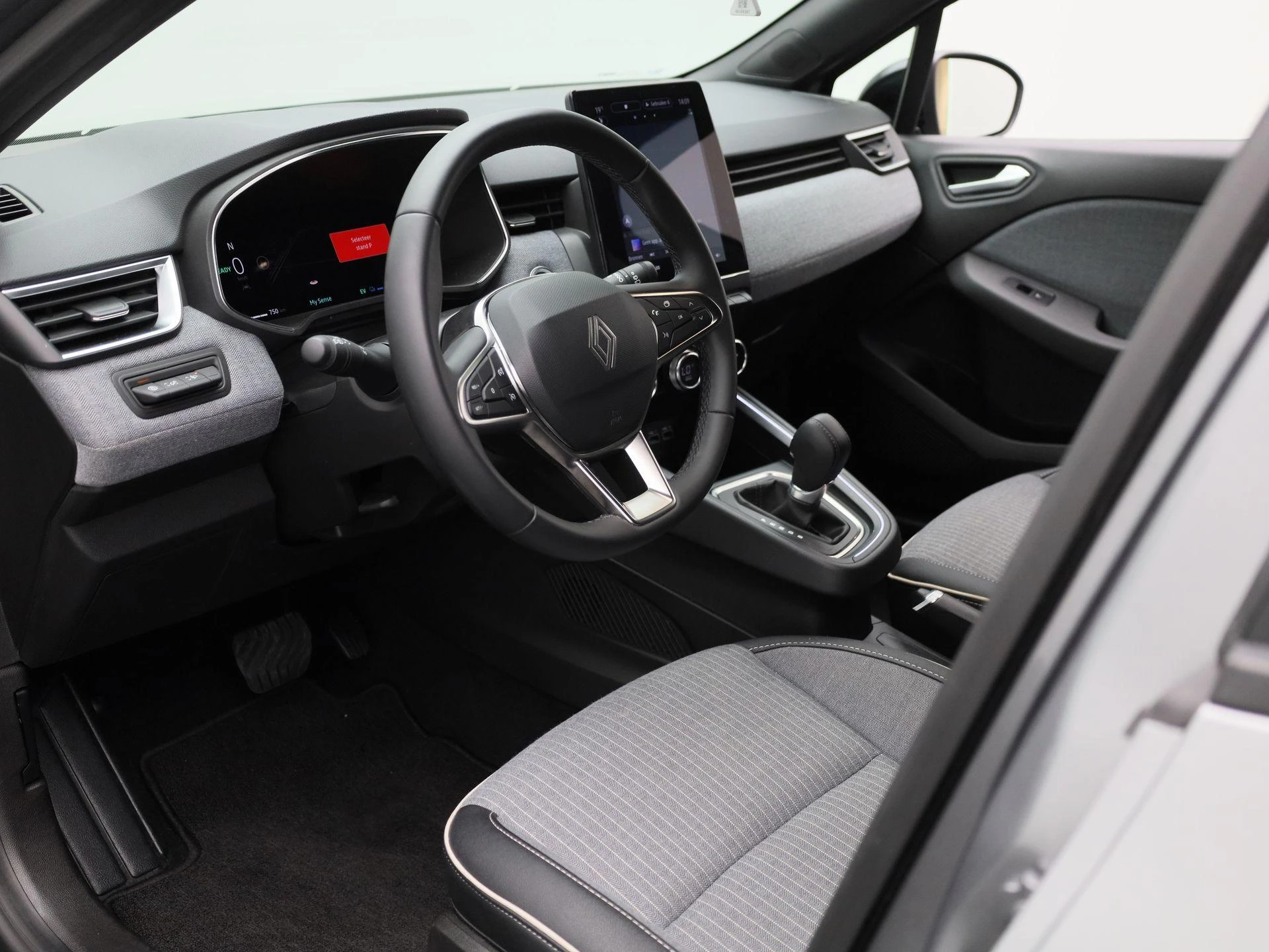 Renault-Clio-image-14