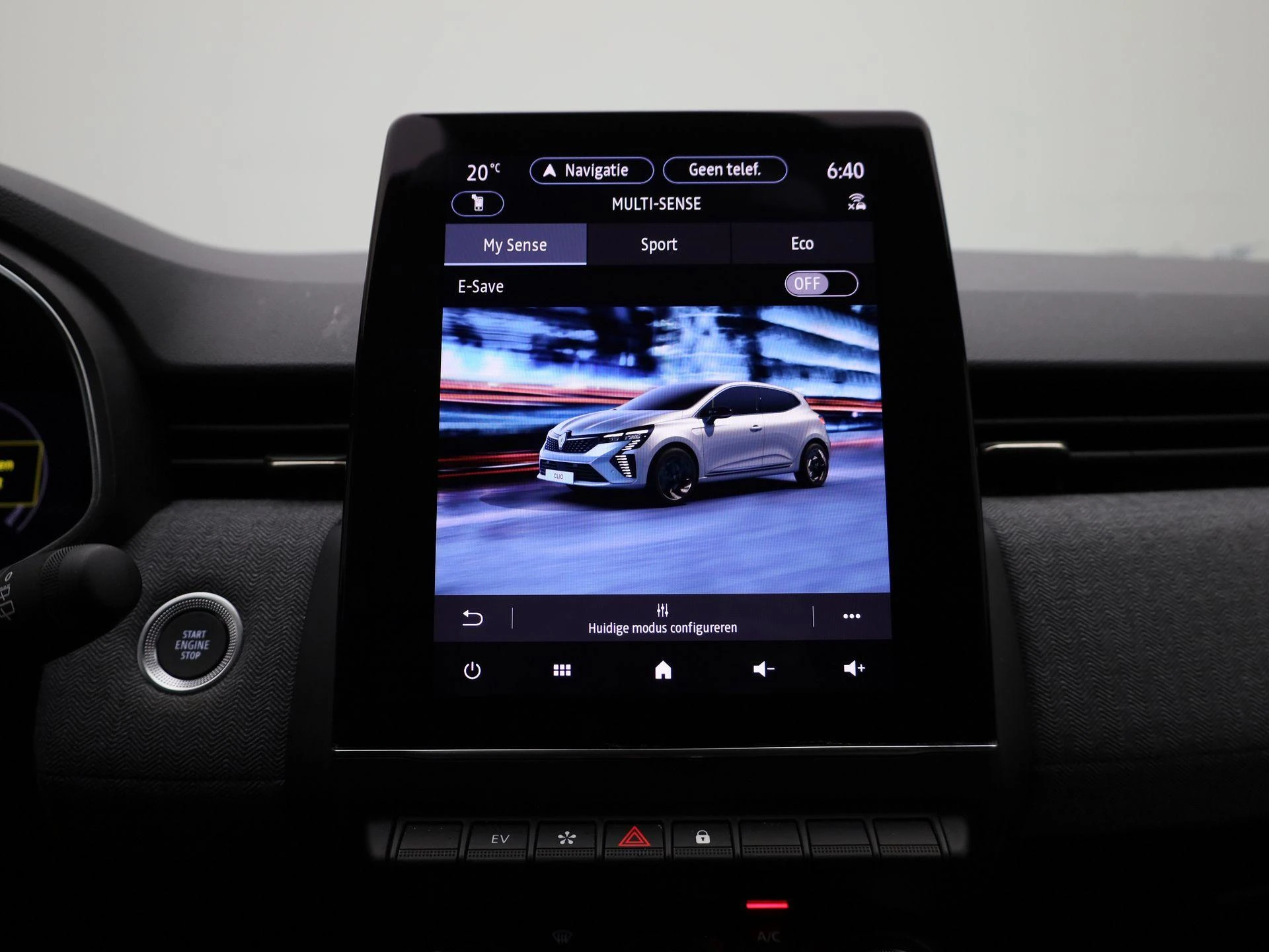 Renault-Clio-image-21