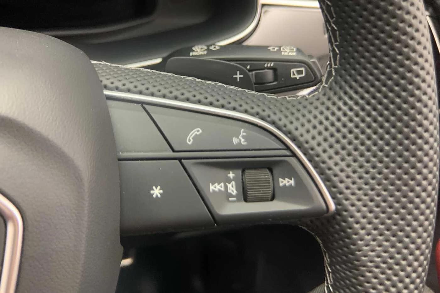 Audi-SQ7-image-18
