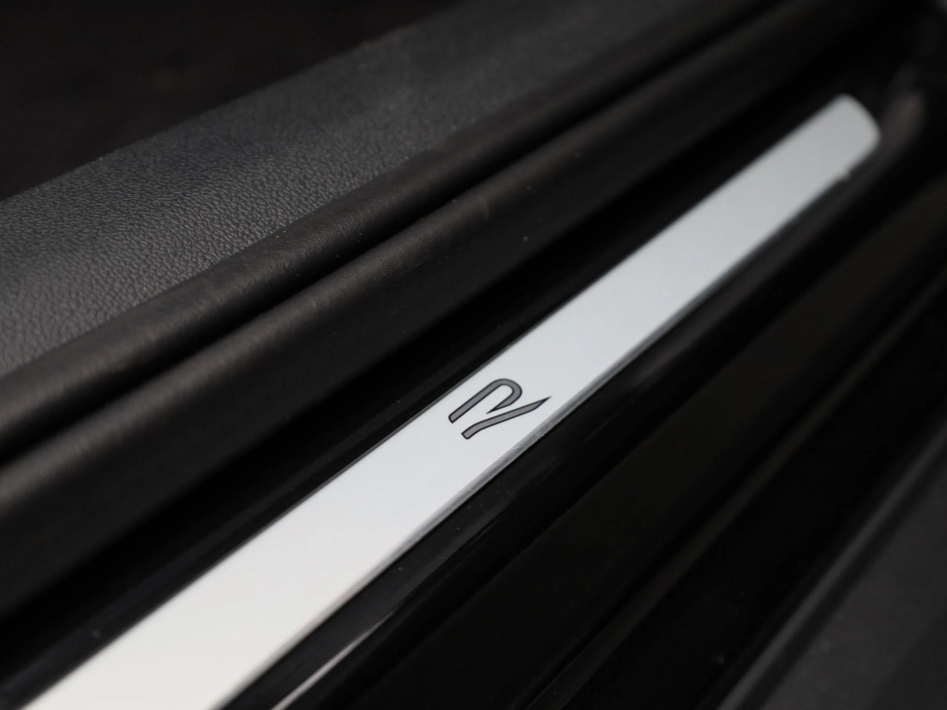 Volkswagen-T-Roc-image-43