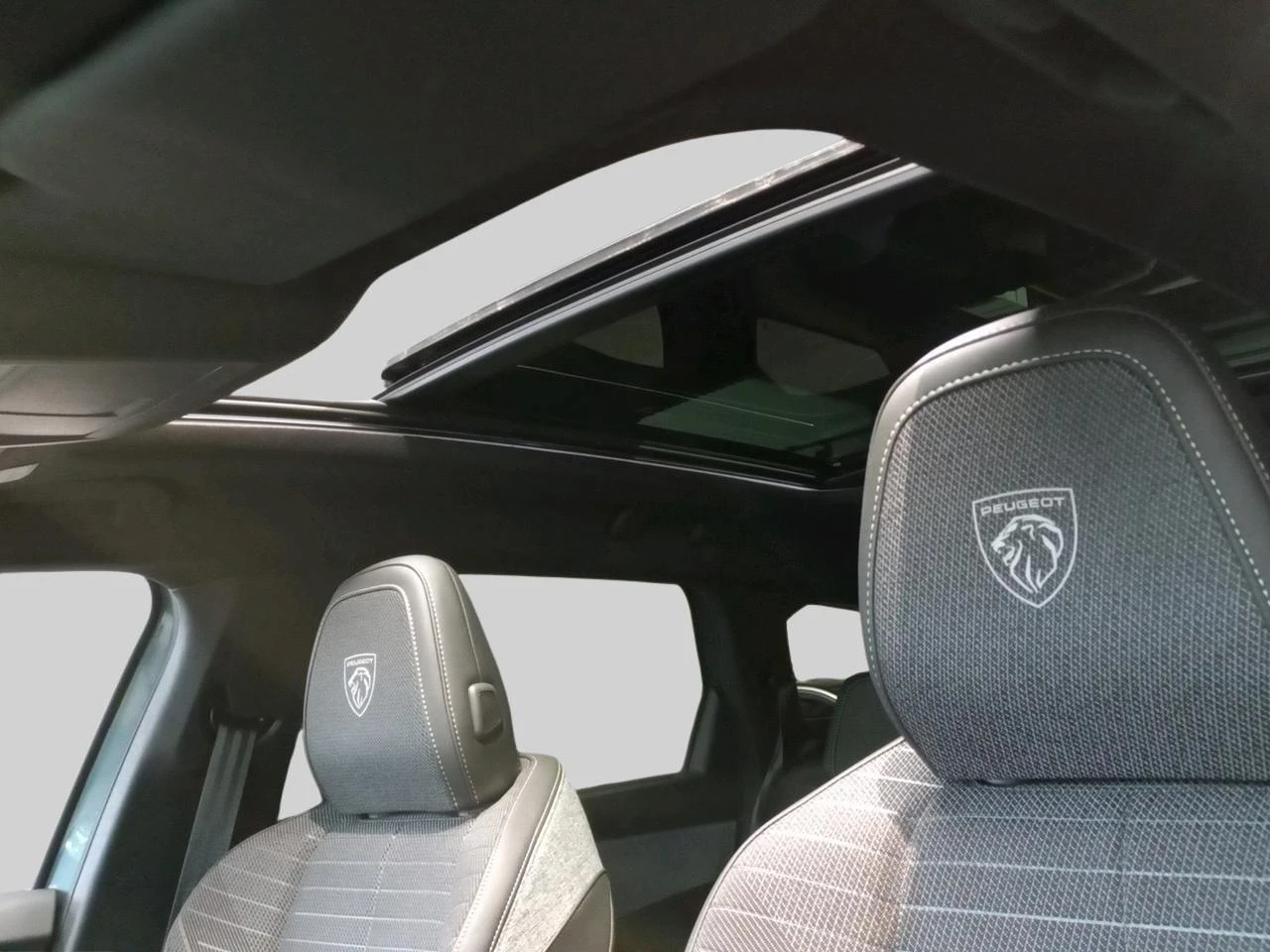 Peugeot-5008-image-18