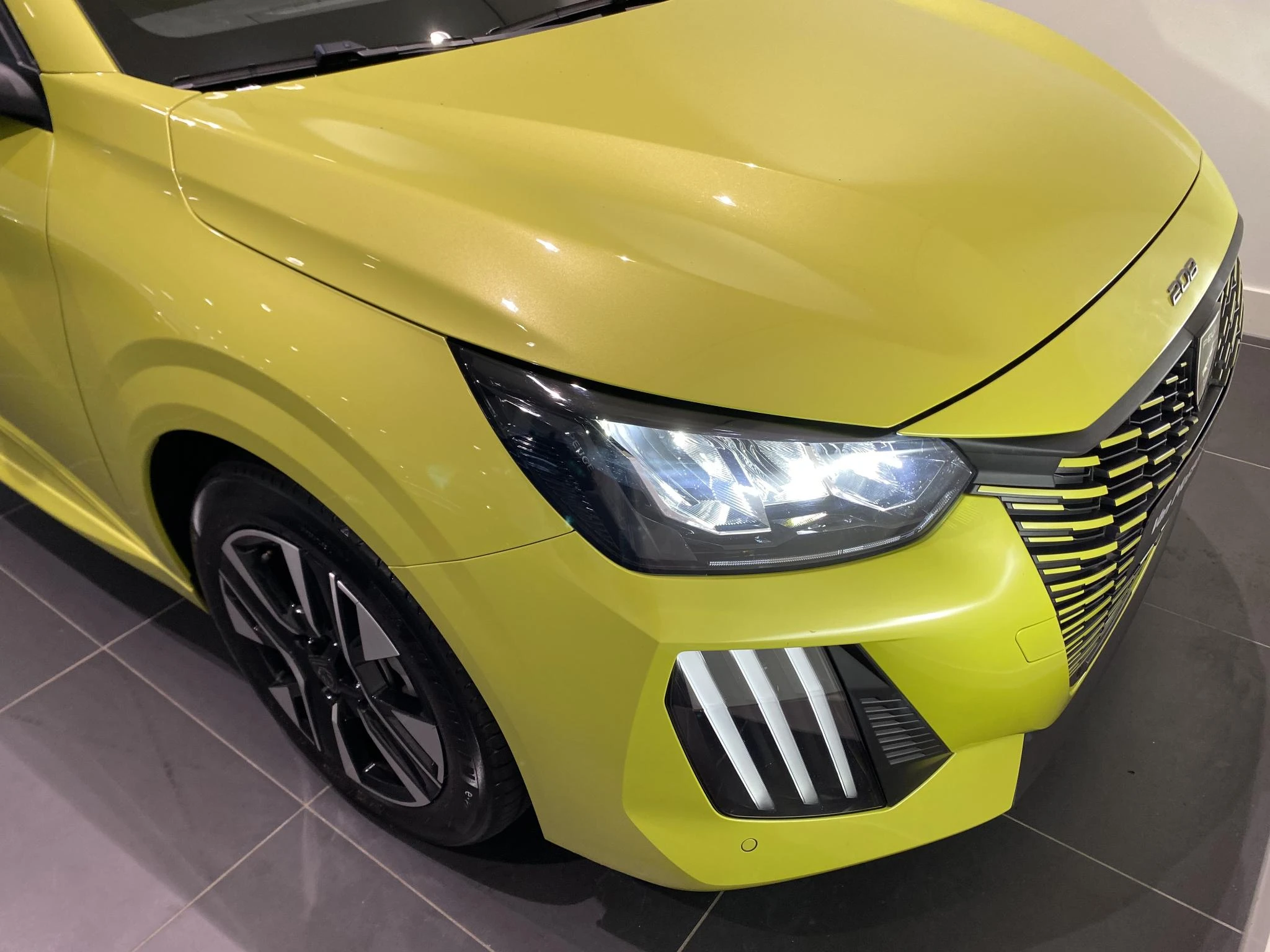Peugeot-208-image-21
