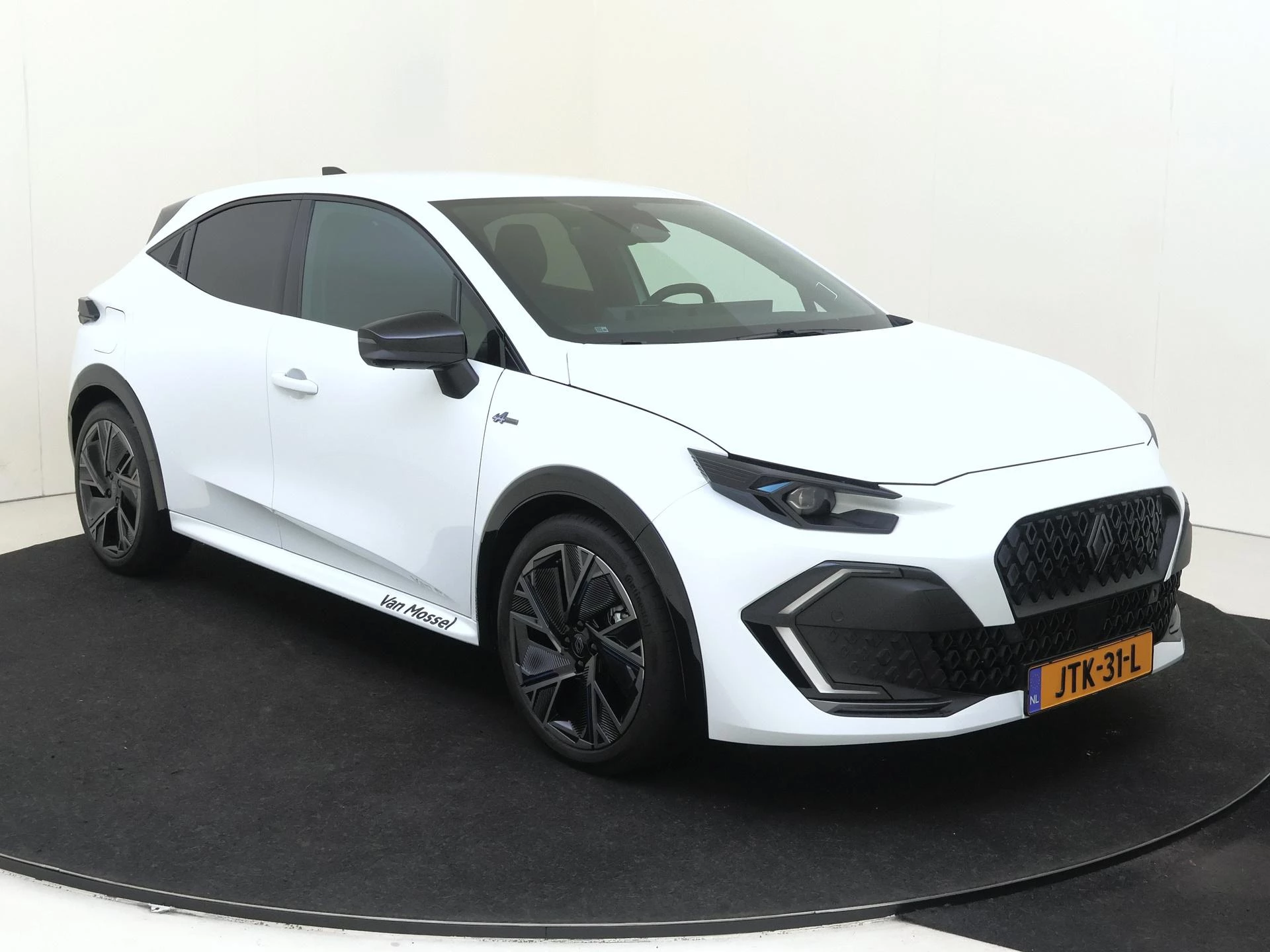 Renault-Clio-image-1