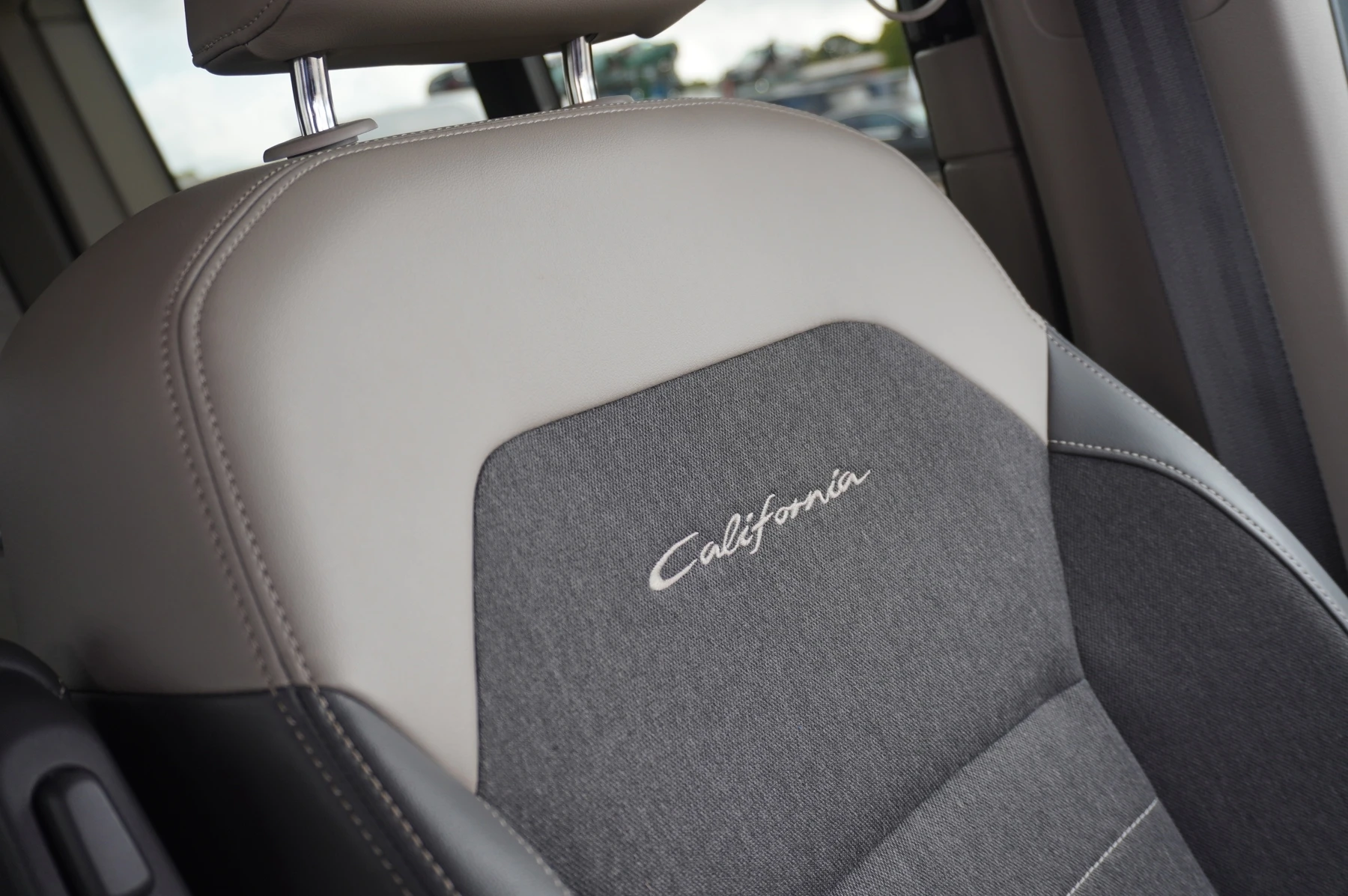 Volkswagen-California-image-43