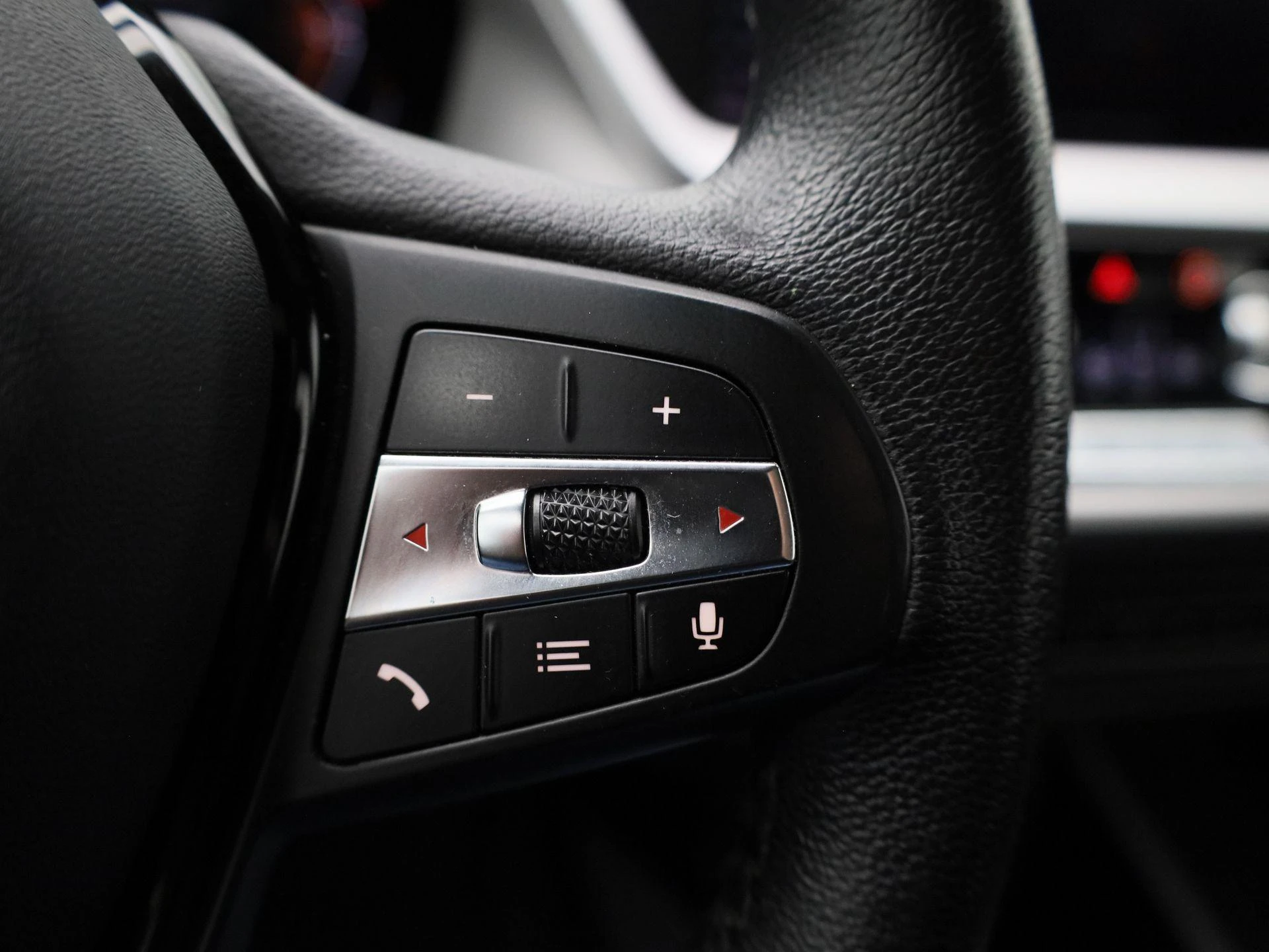 BMW-1 Reeks-image-15