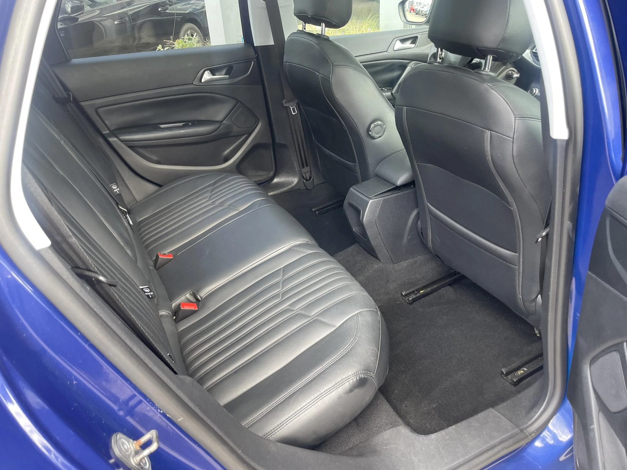 Peugeot-308-image-11