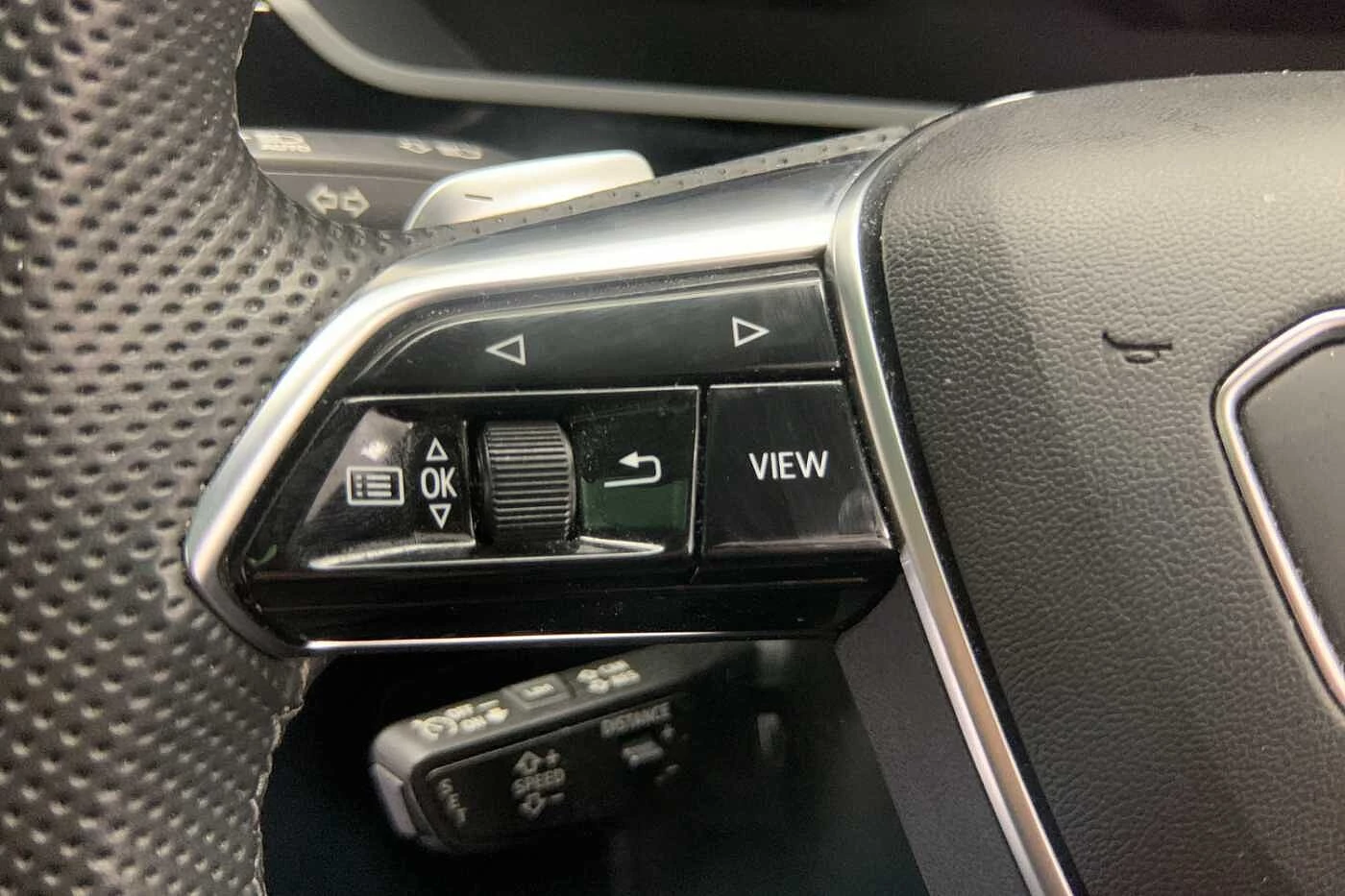 Audi-Q8 e-tron-image-17