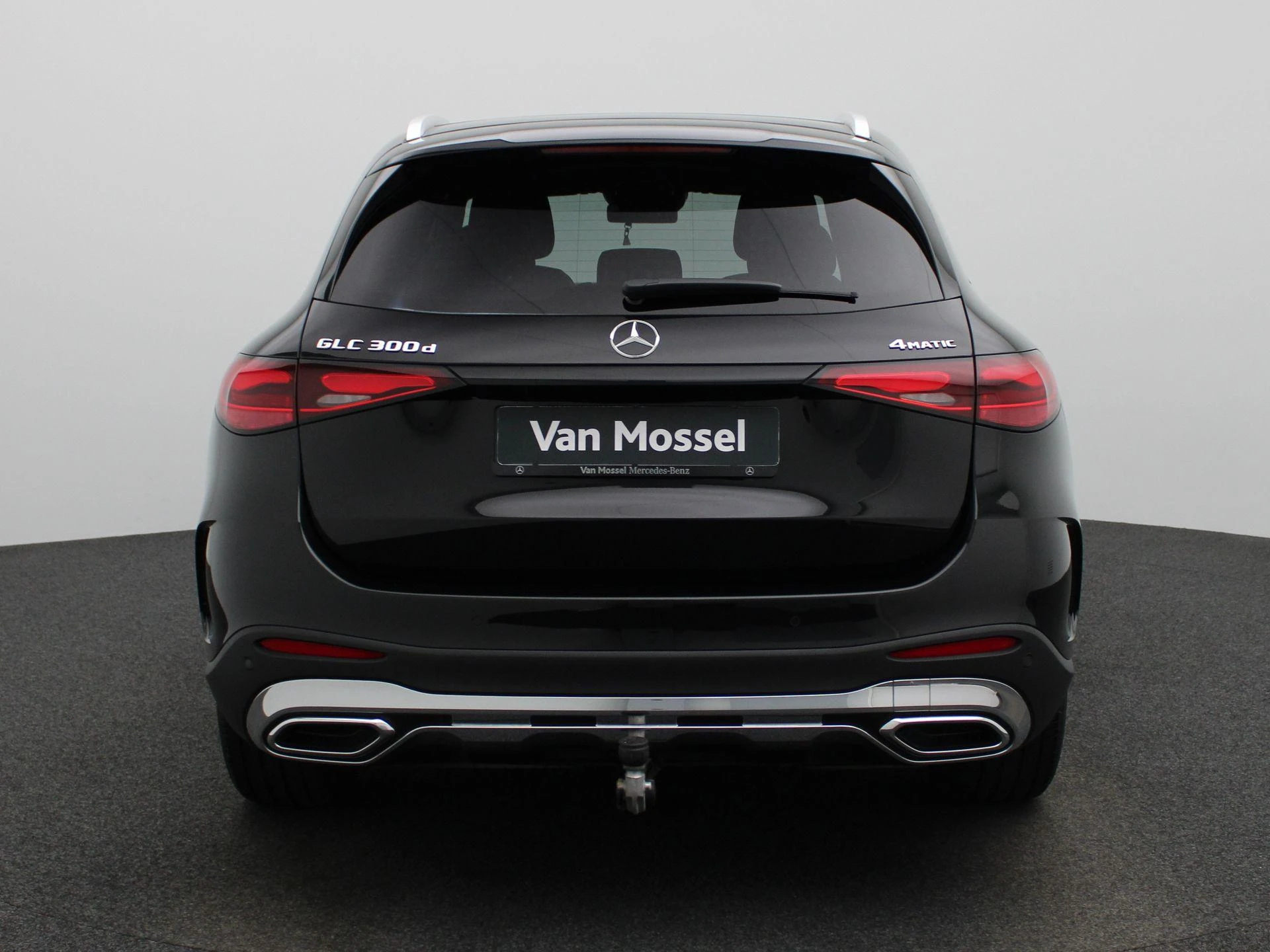 Mercedes-Benz-GLC-image-5