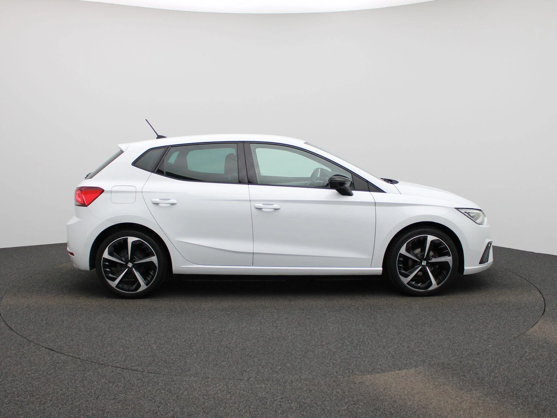 SEAT-Ibiza-image-5