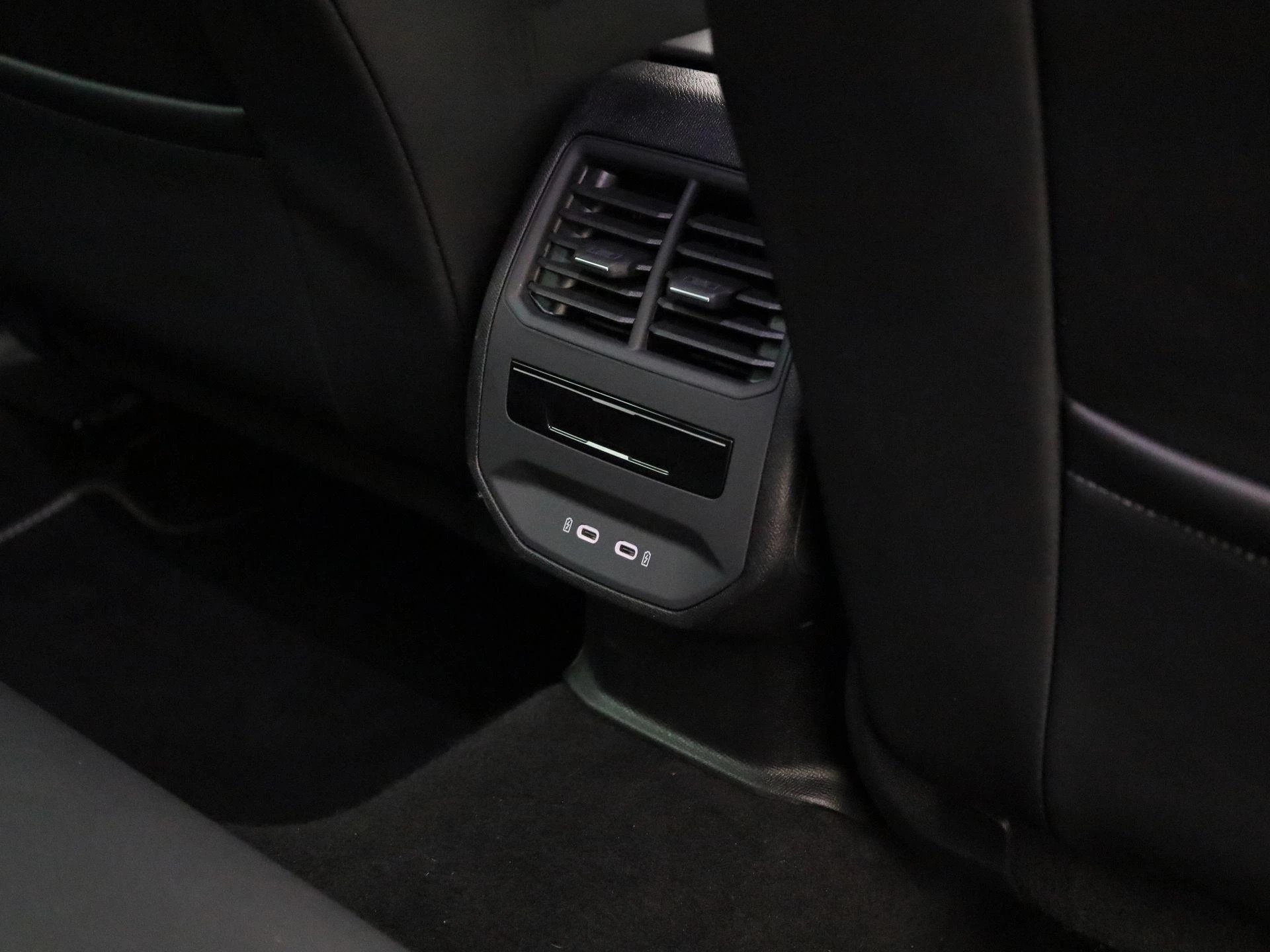 SEAT Leon Sportstourer 1.5 TSI e-Hybrid FR Business