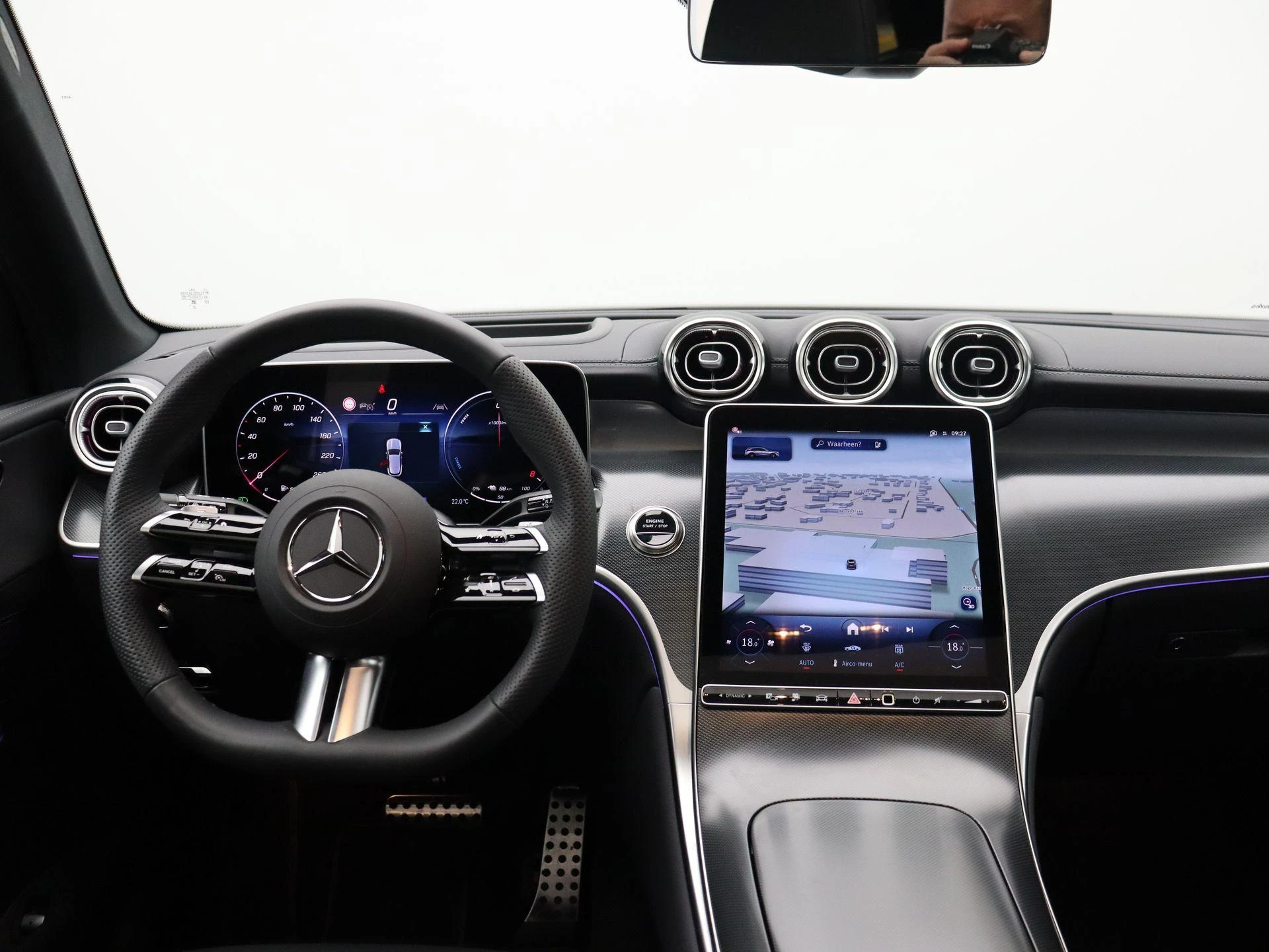 Mercedes-Benz-GLC-image-21