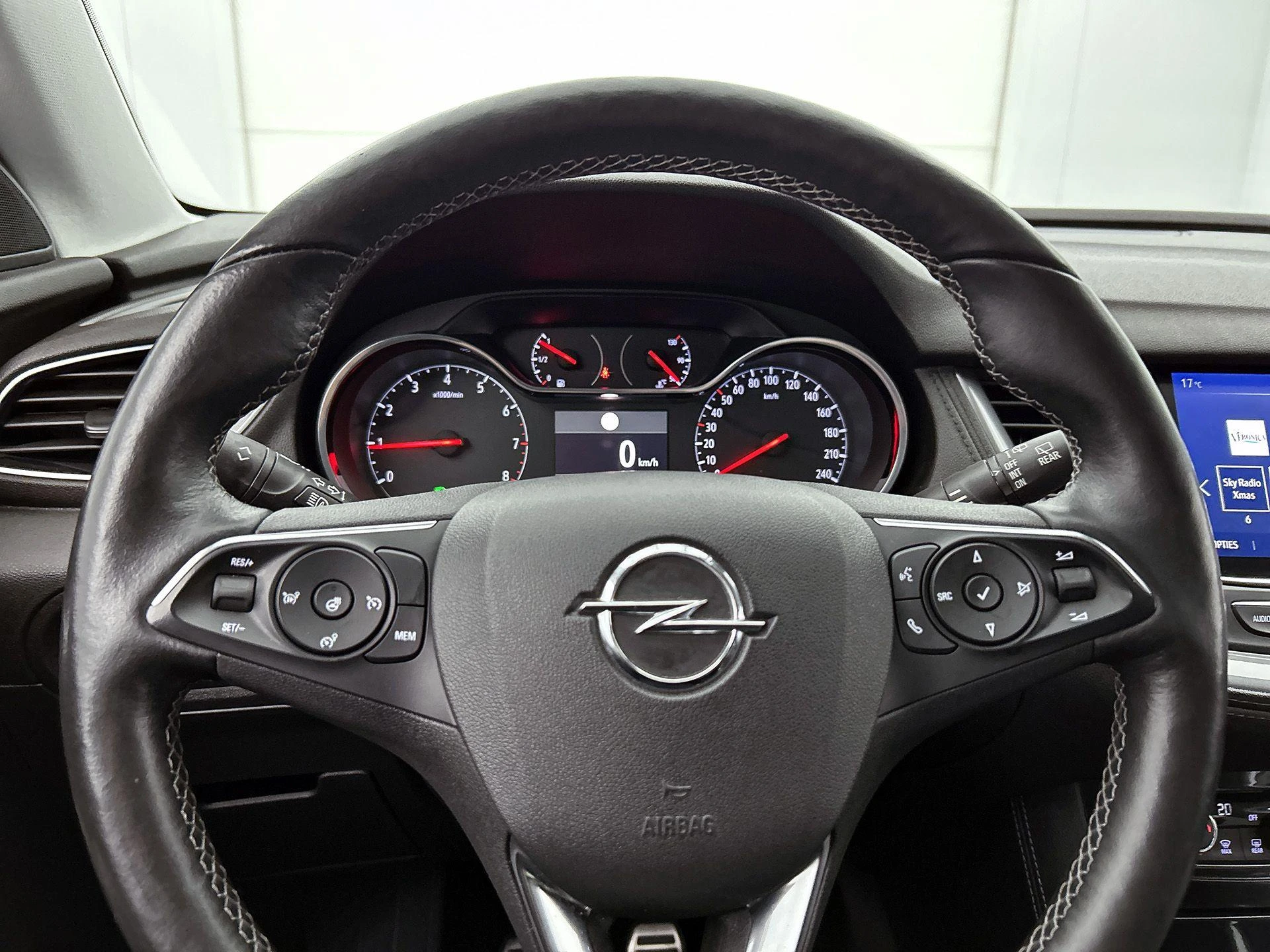 Opel-Grandland X-image-37