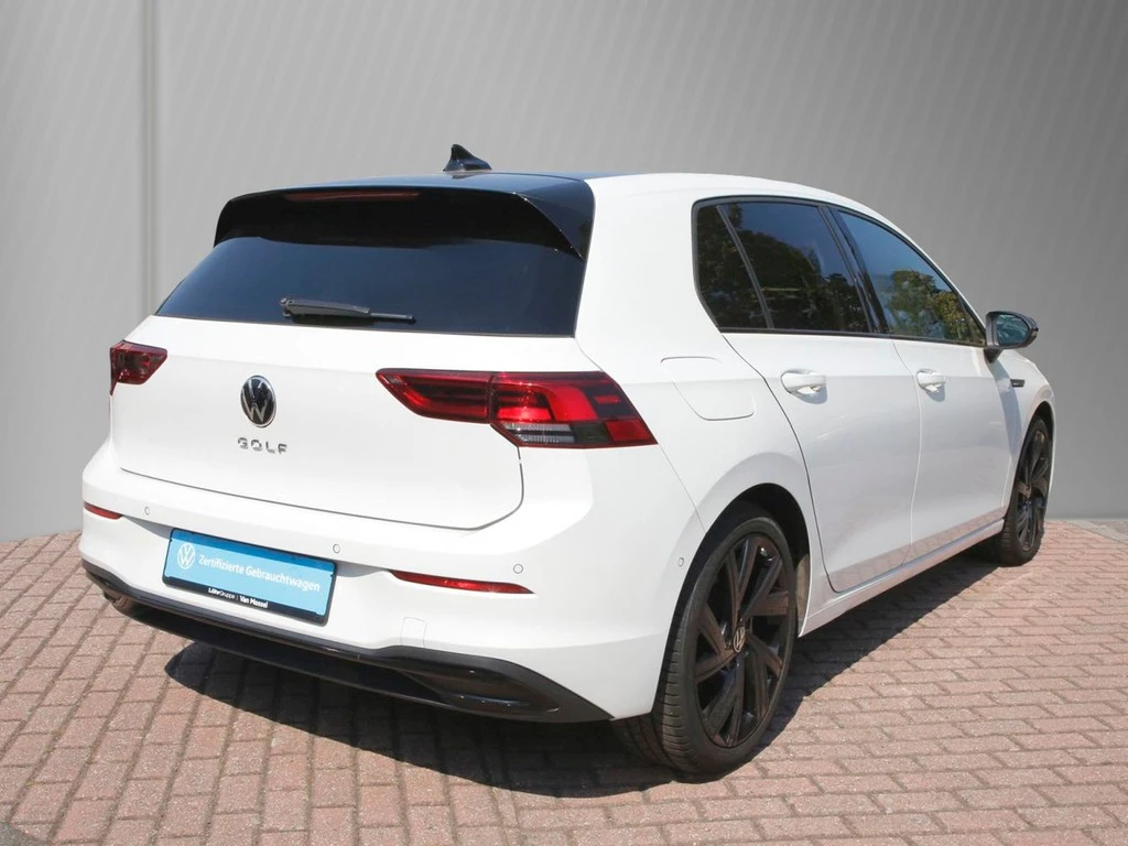 Volkswagen-Golf-image-3