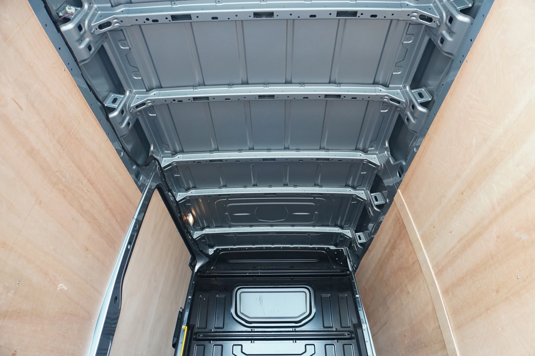 Volkswagen-Crafter-image-15