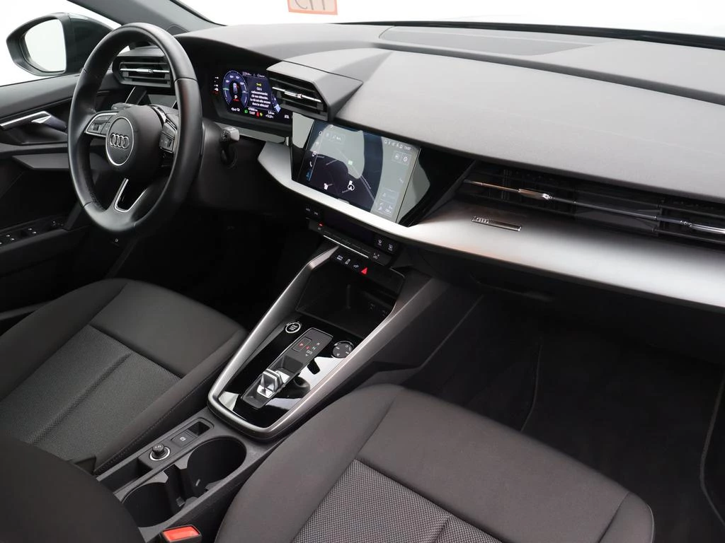 Audi A3 Sportback PHEV Audi A3 Sportback PHEV Attraction 40TFSIe 204PK *AUTOMAAT*NAVI*PDC ACHTER*APP-CONNECT*VIRTUAL COCKPIT*...*