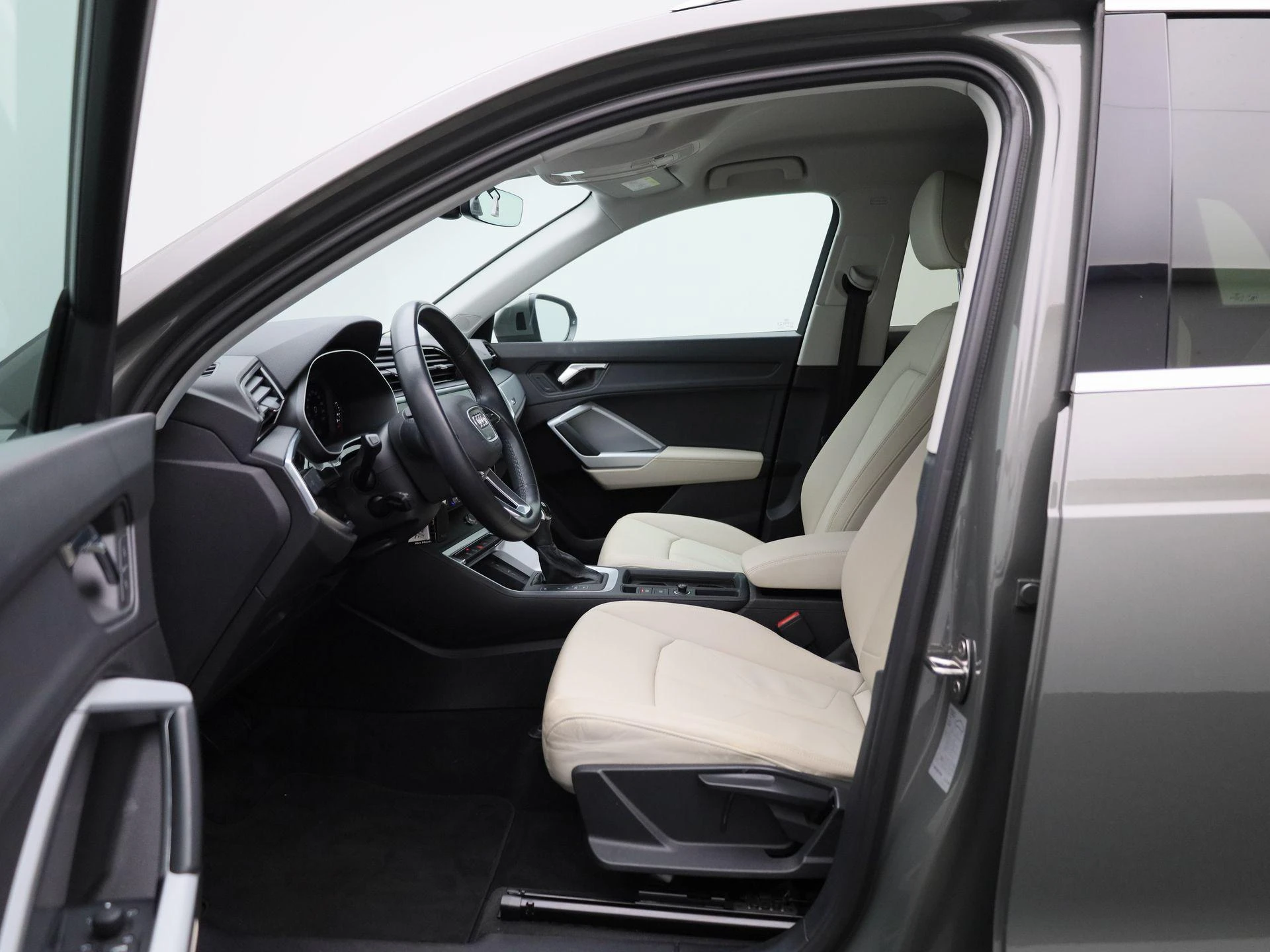 Audi-Q3-image-8