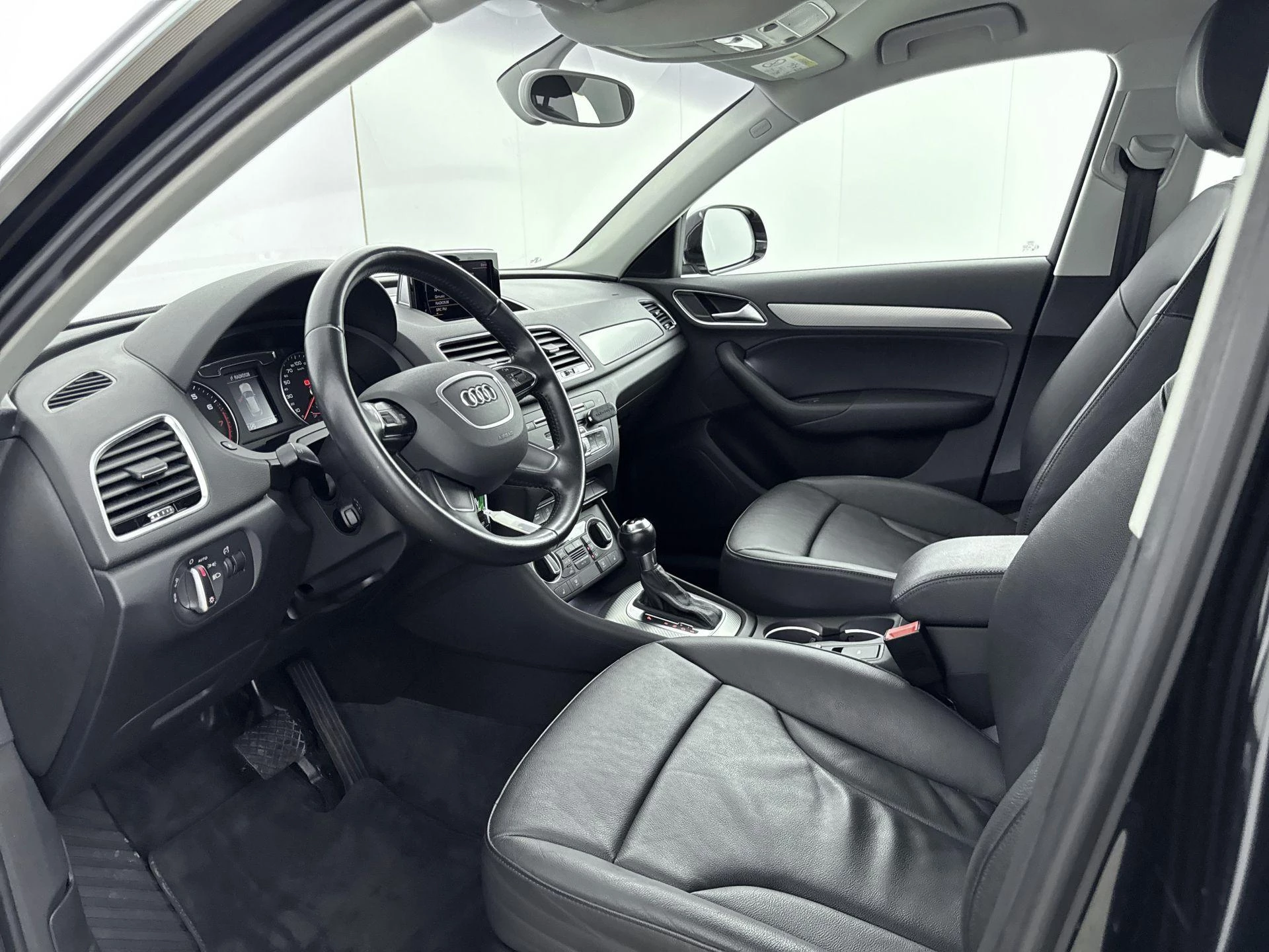 Audi-Q3-image-16