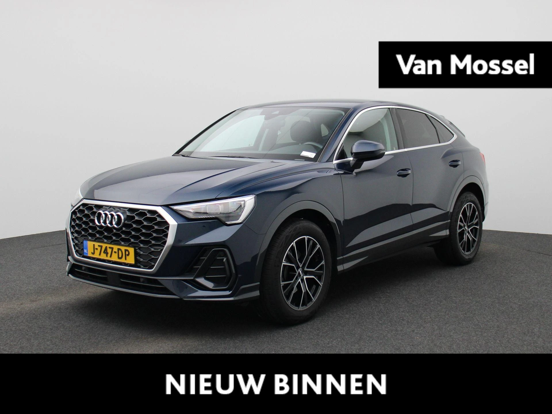 Audi-Q3-image-0
