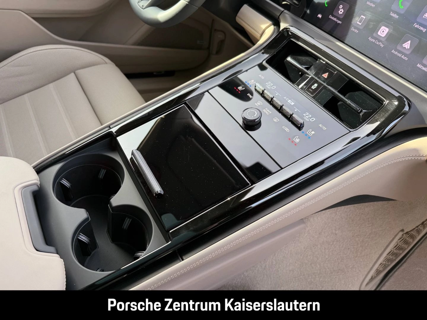 Porsche-Panamera-image-26