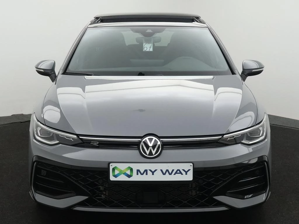 Volkswagen-Golf-image-6