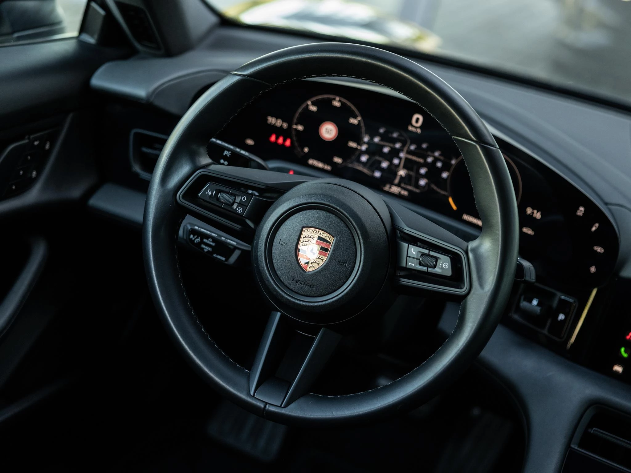 Porsche Taycan Performance 84 kWh
