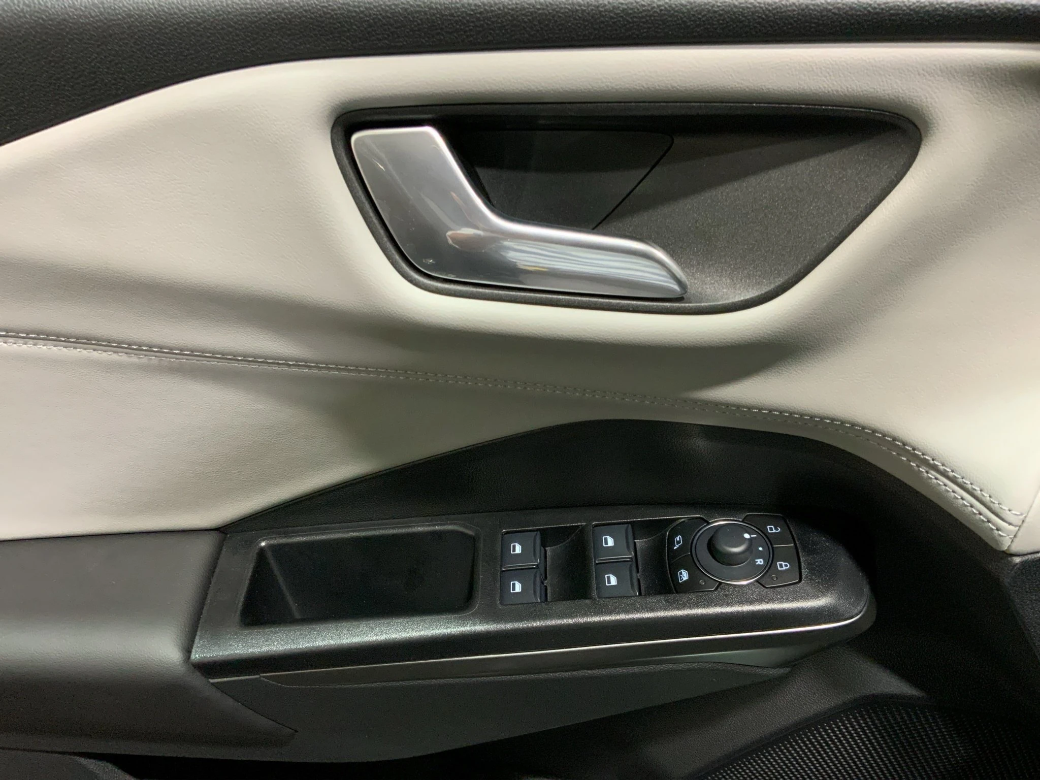 Ford-Puma Gen-E-image-15