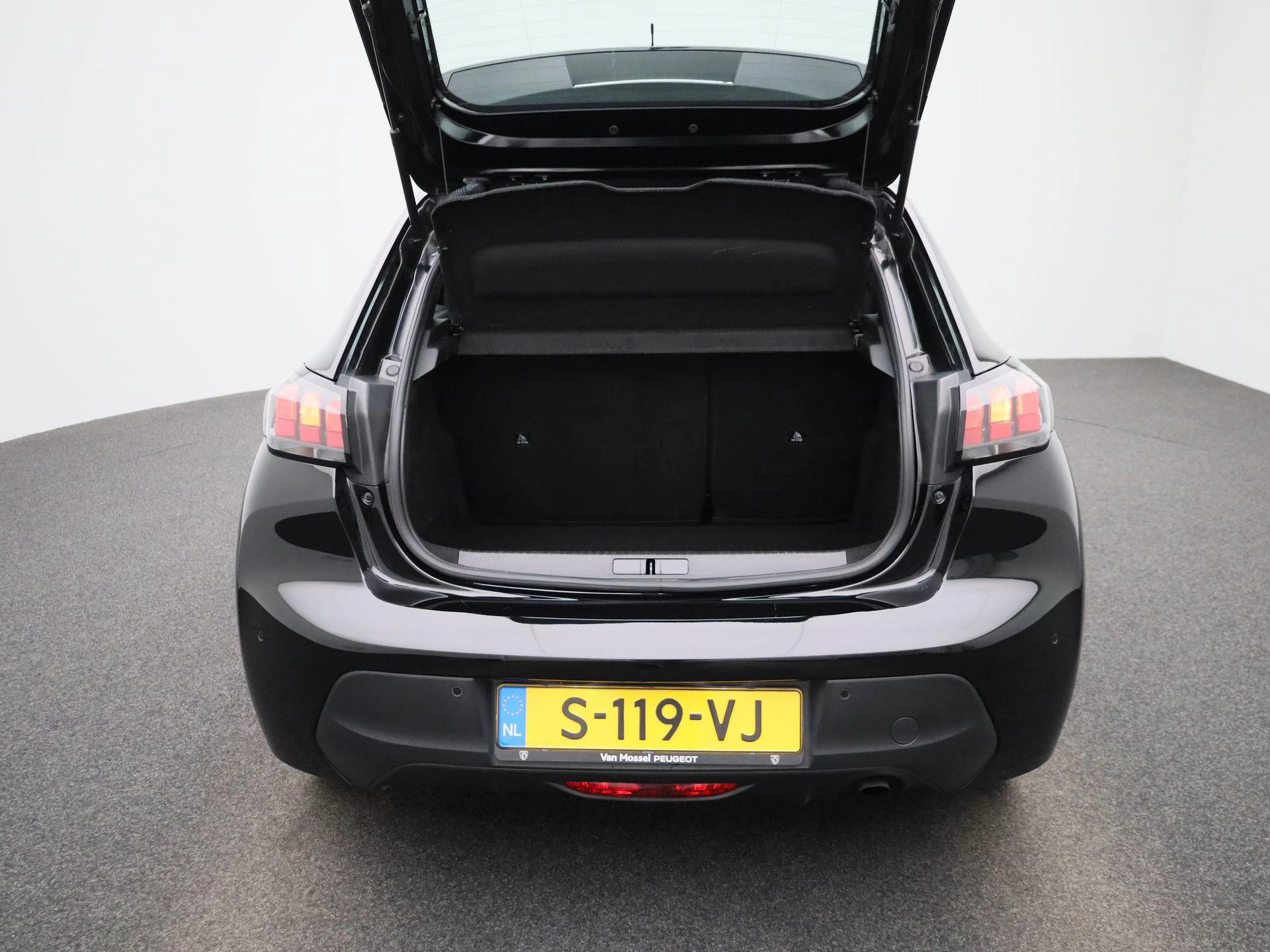 Peugeot-208-image-10