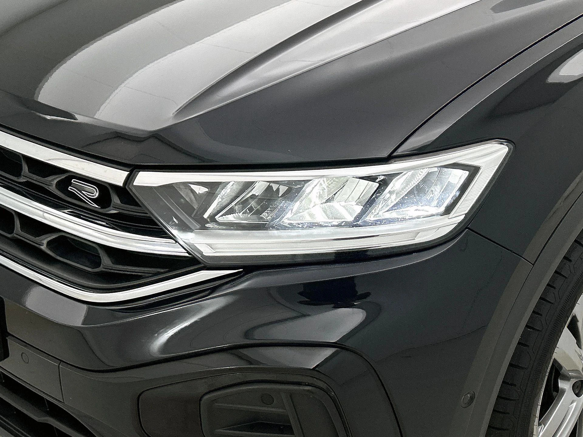 Volkswagen T-Roc 1.0 TSI R-Line | 110 PK |