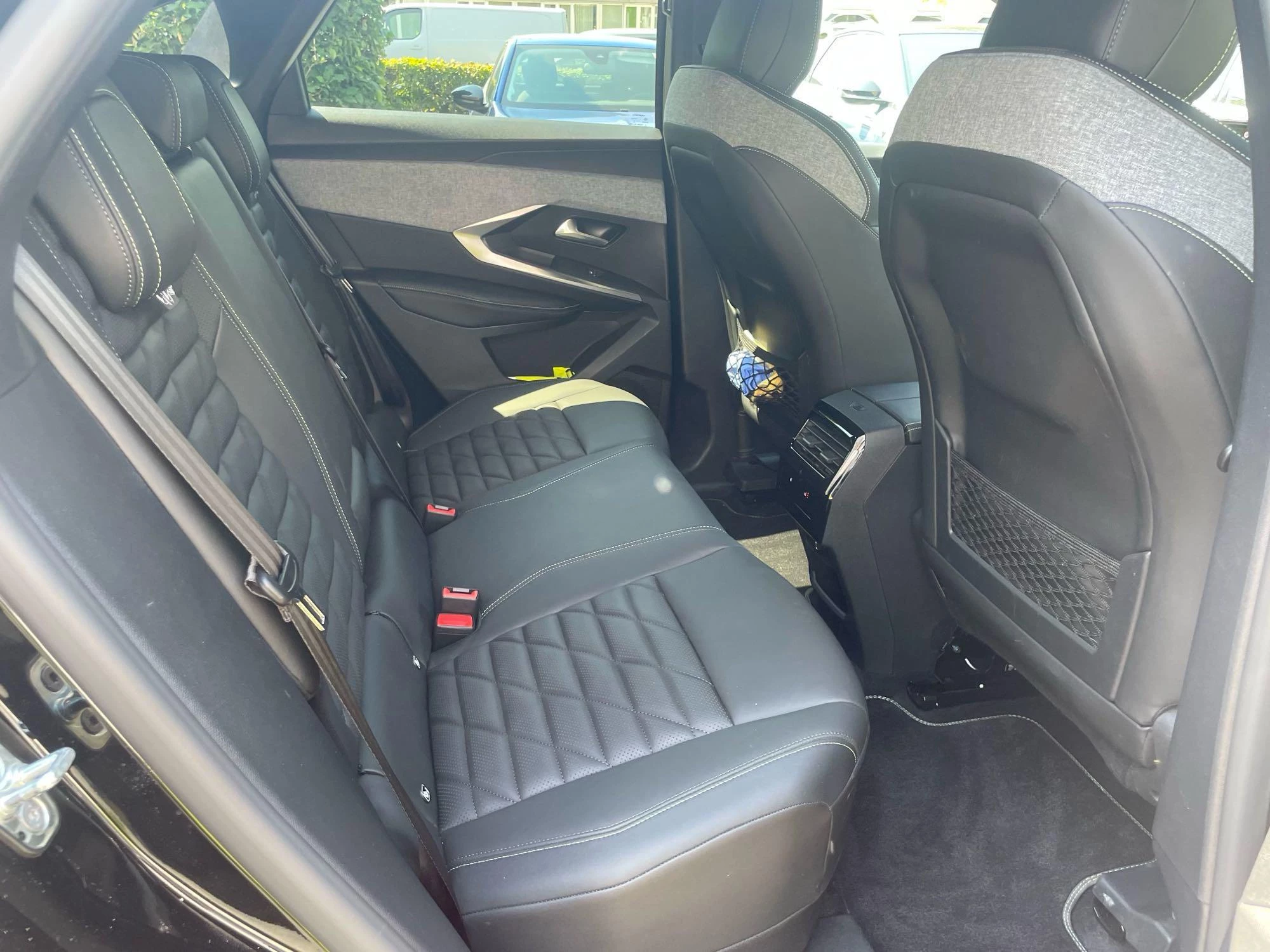 Peugeot e-3008 e-3008 210 GT