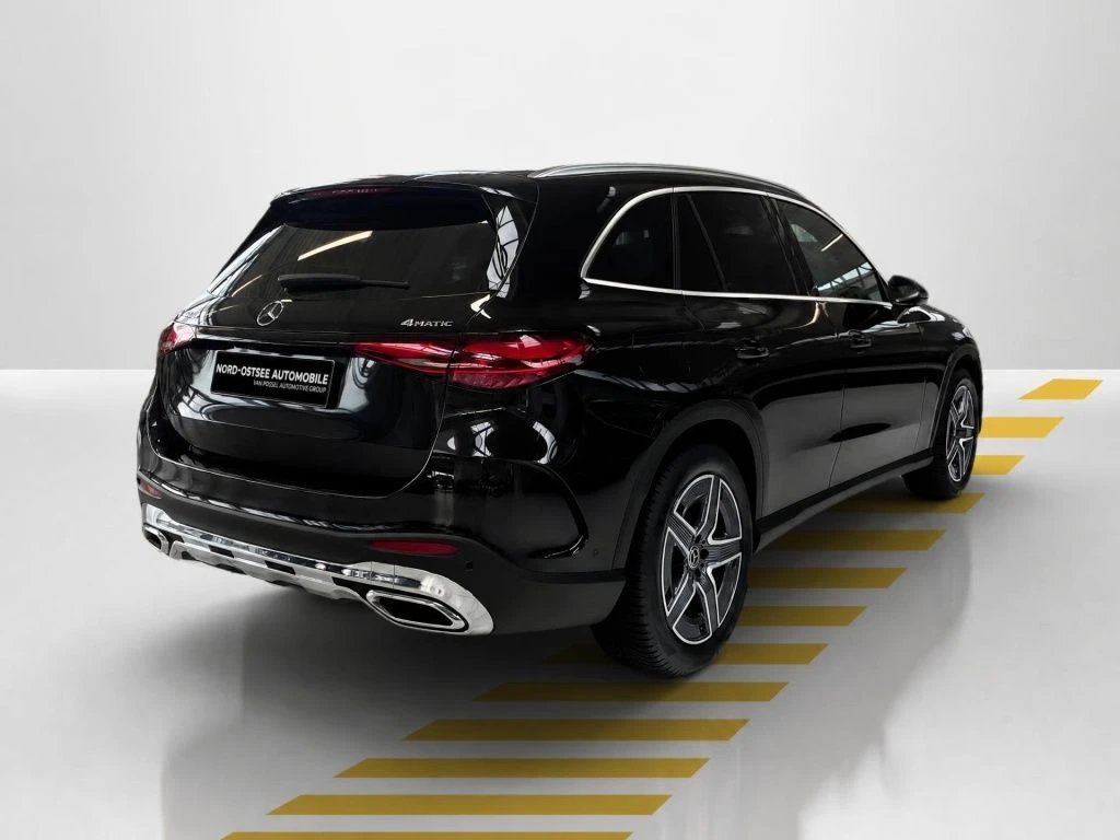 Mercedes-Benz-GLC 300 d-image-14
