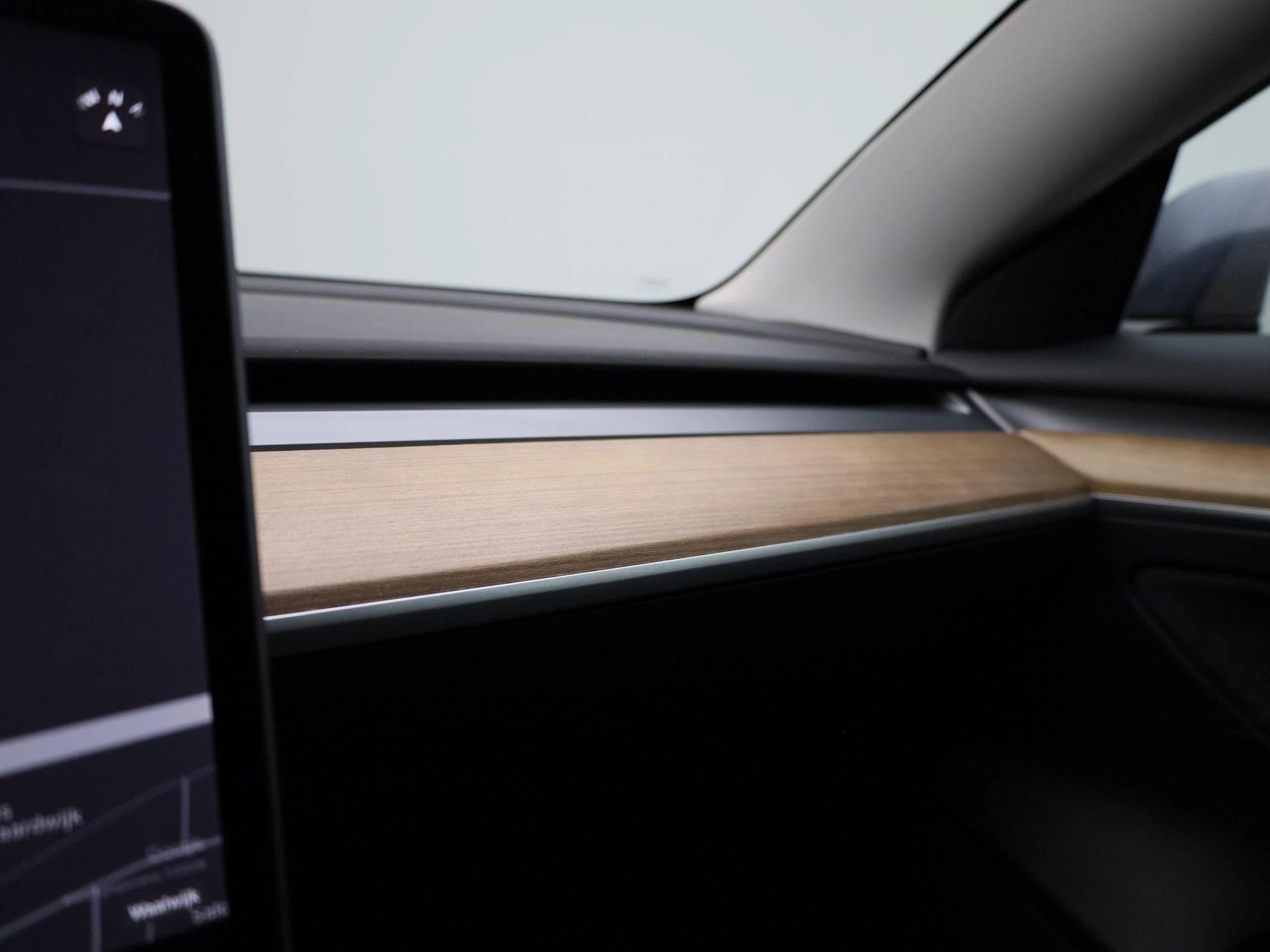 Tesla-Model 3-image-29