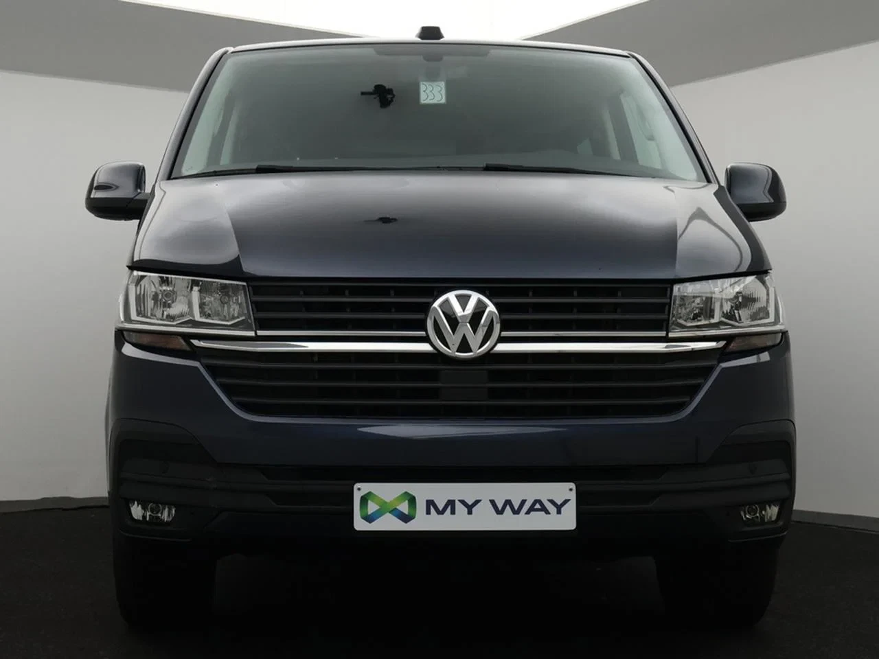 Volkswagen-Transporter-image-3
