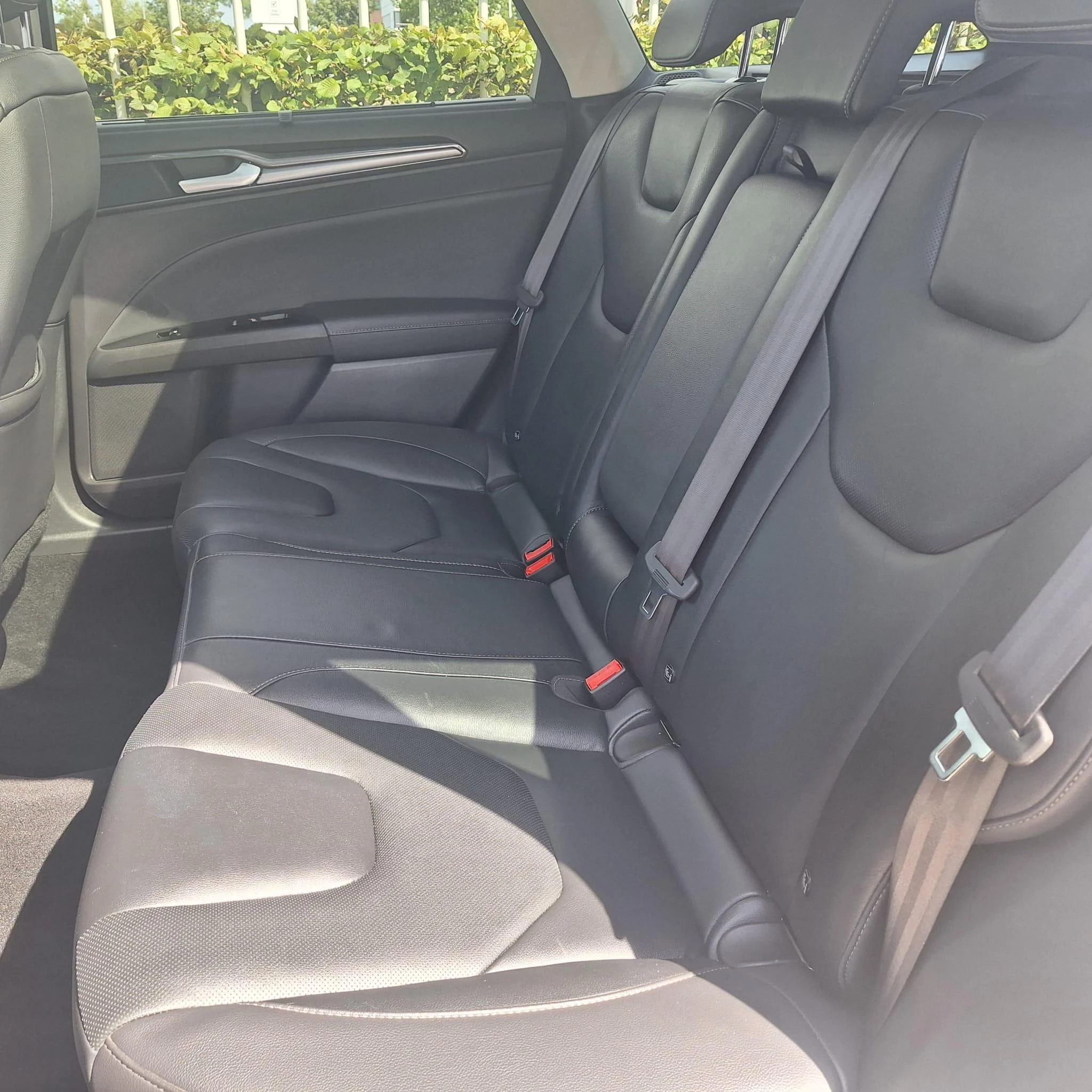 Ford Mondeo Wagon 2.0 IVCT HEV Titanium